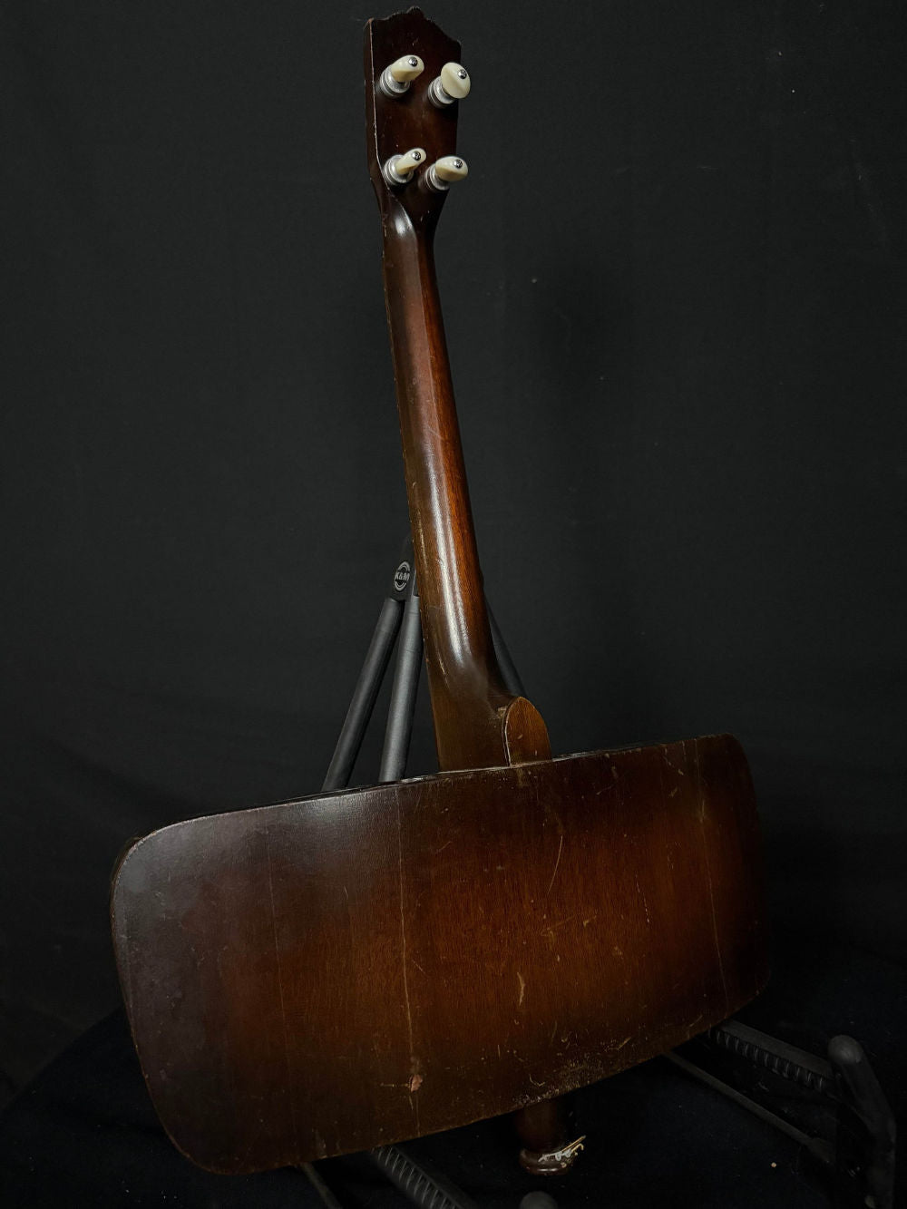 1927 Aero-Uke ukulele back