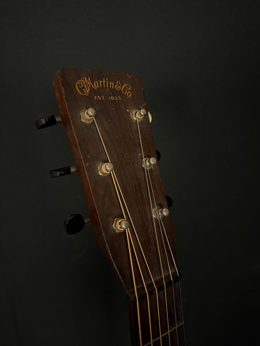 1934 Martin 0-17 guitar headstock
