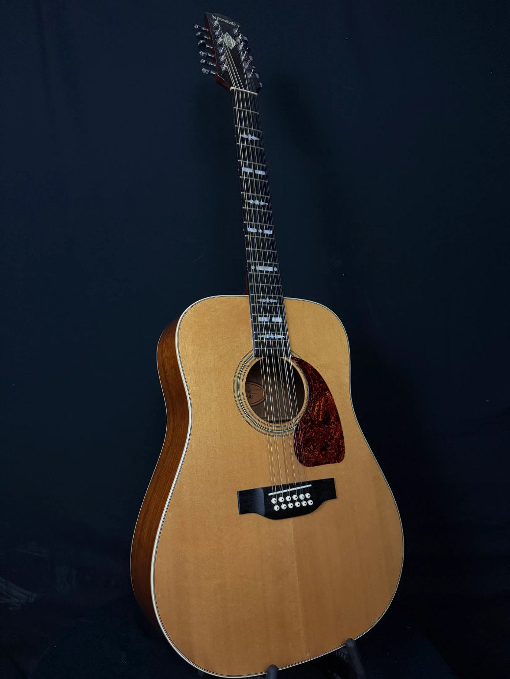 1986-87 Gibson Nouveau NV12