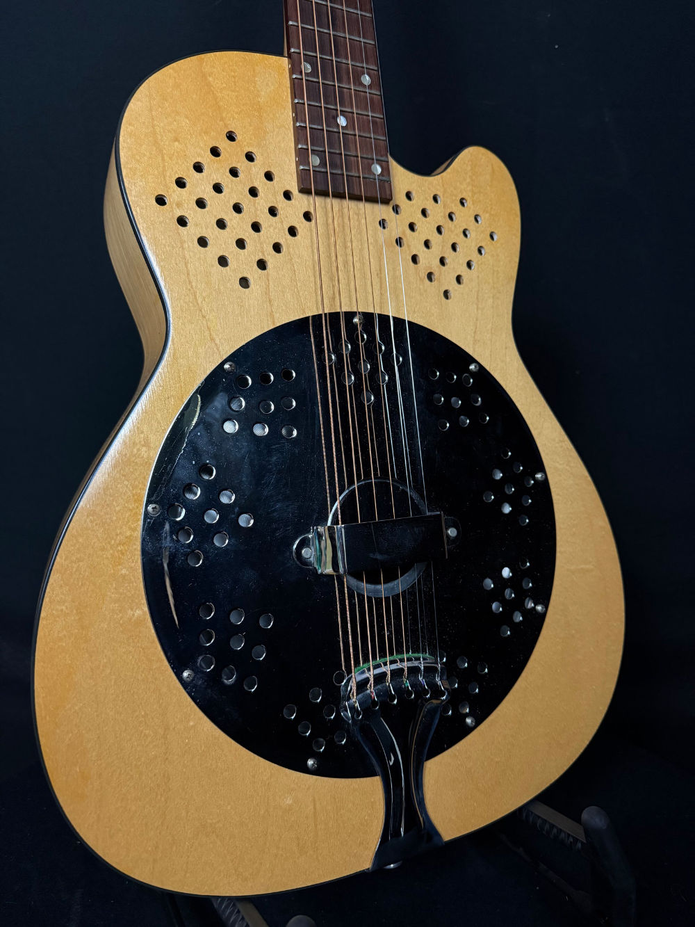 1991 Dobro DW90SC guitar with maple body and metal resonator