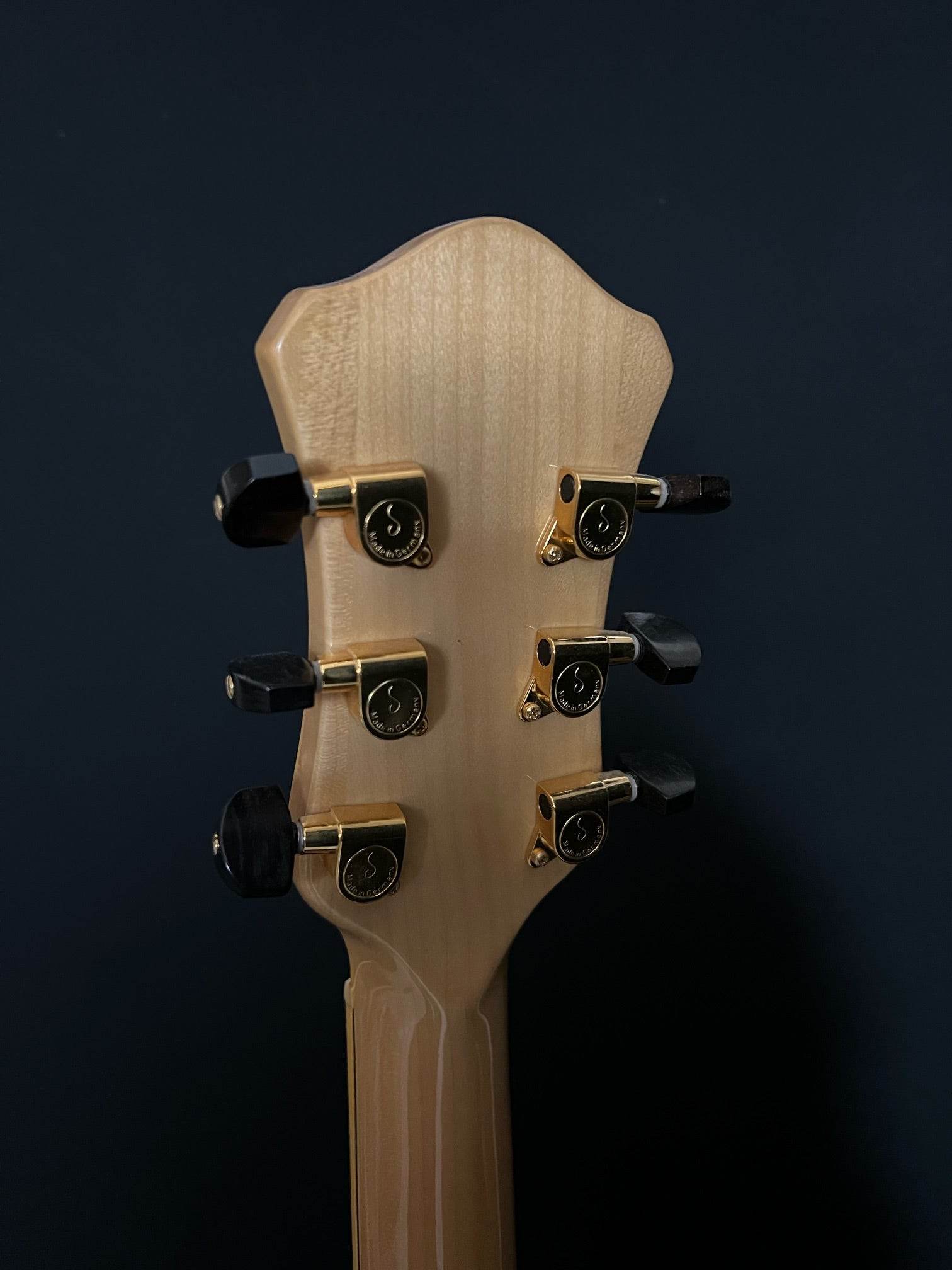 2000 Hofner Jazzica Custom - Acoustic Corner