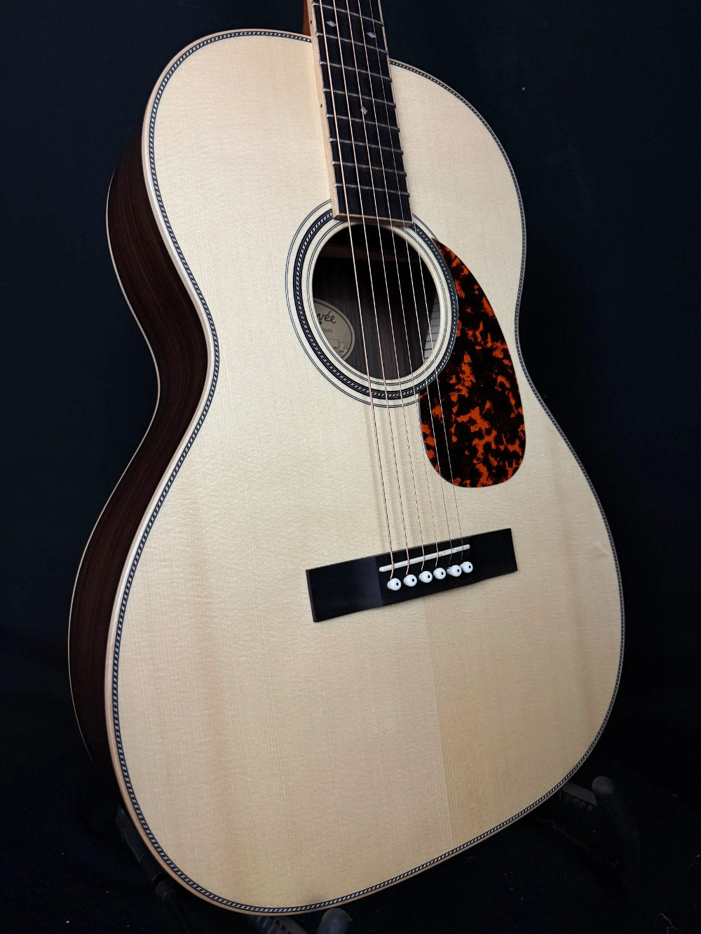 2025 Larrivée 000-40 Rosewood Acoustic Guitar - Moon Spruce Top