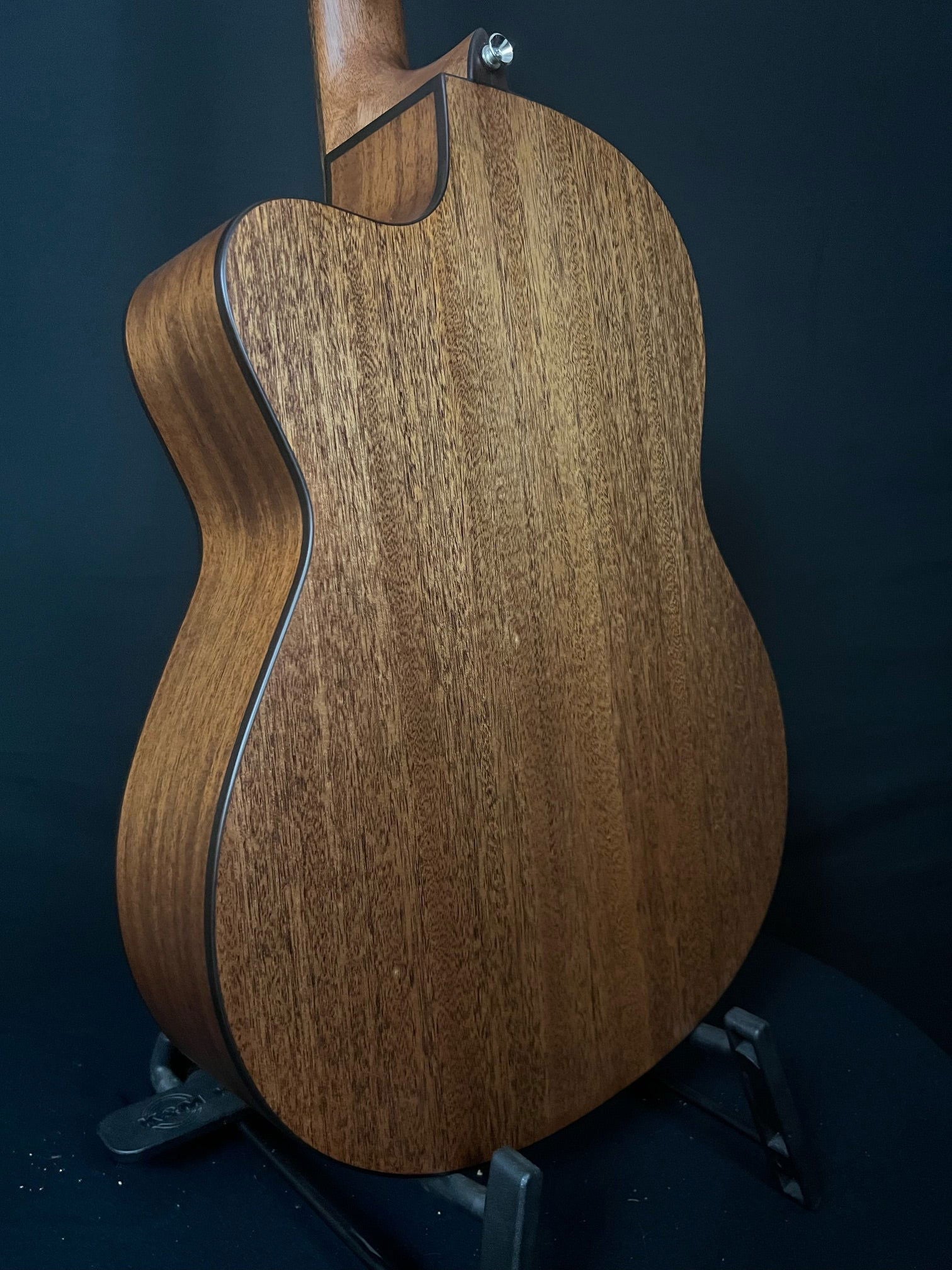 Alvarez AC65HCE Hybrid Classical - Acoustic Corner