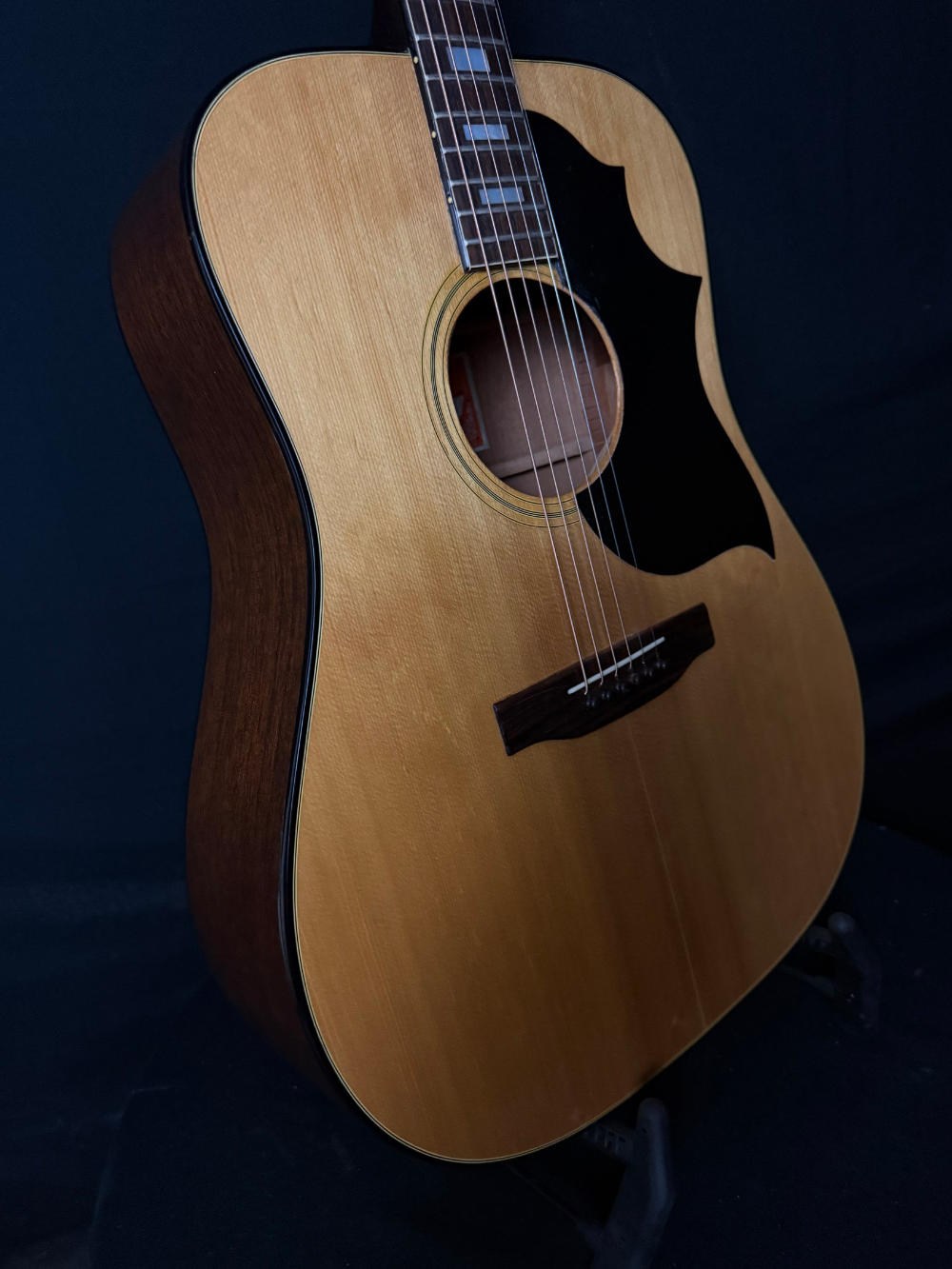 Circa 1971 Gibson SJ Deluxe acoustic guitar black and white binding