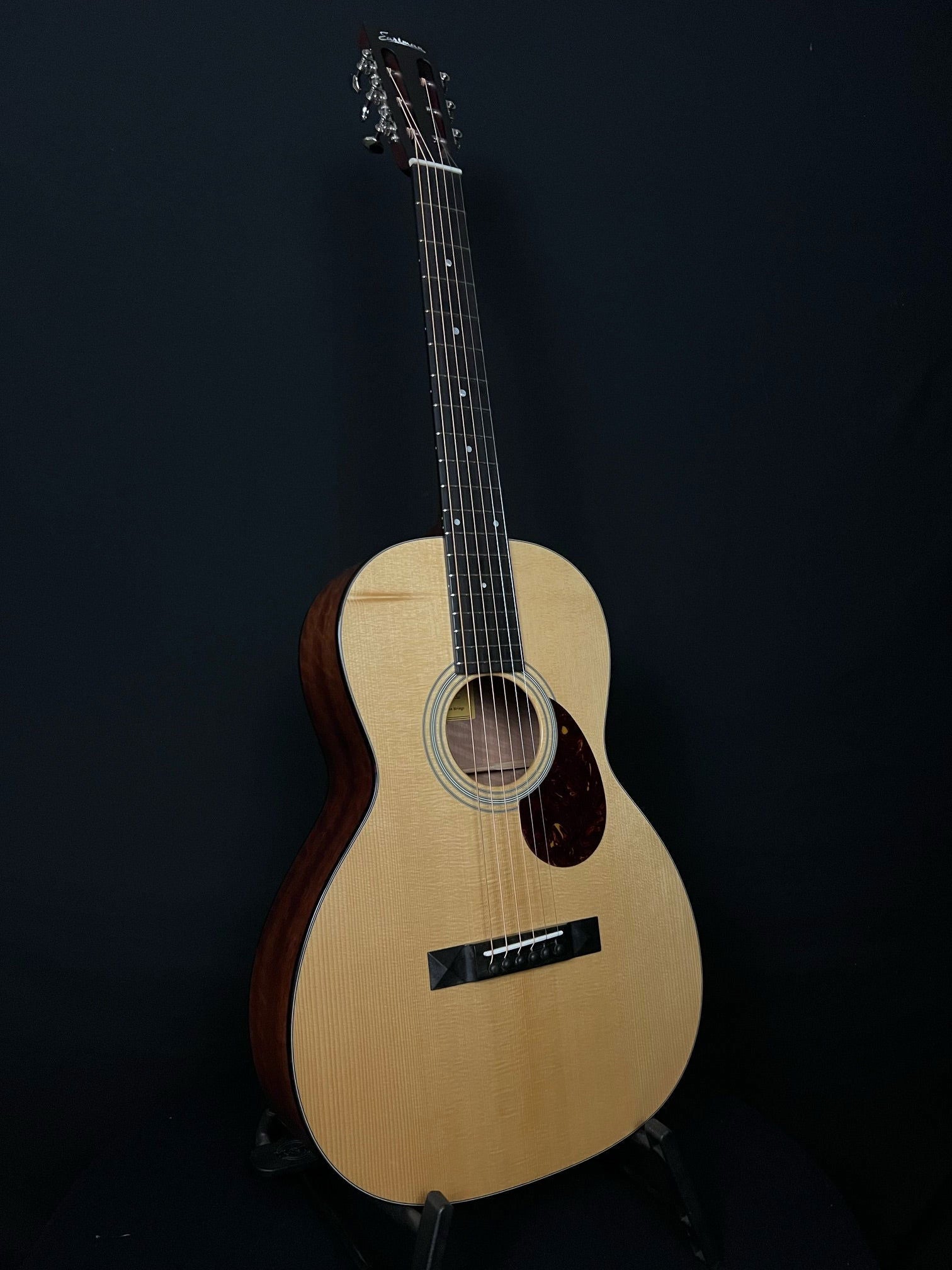 Eastman E10-00-TC - Acoustic Corner