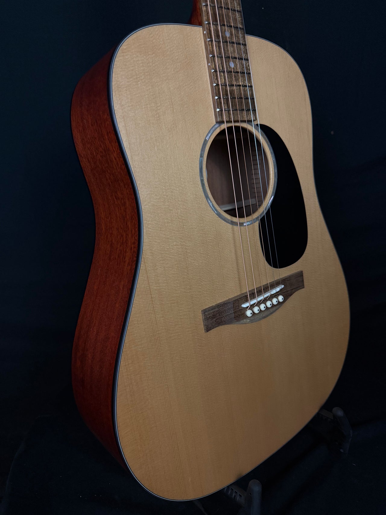 Eastman PCH1-D Dreadnought