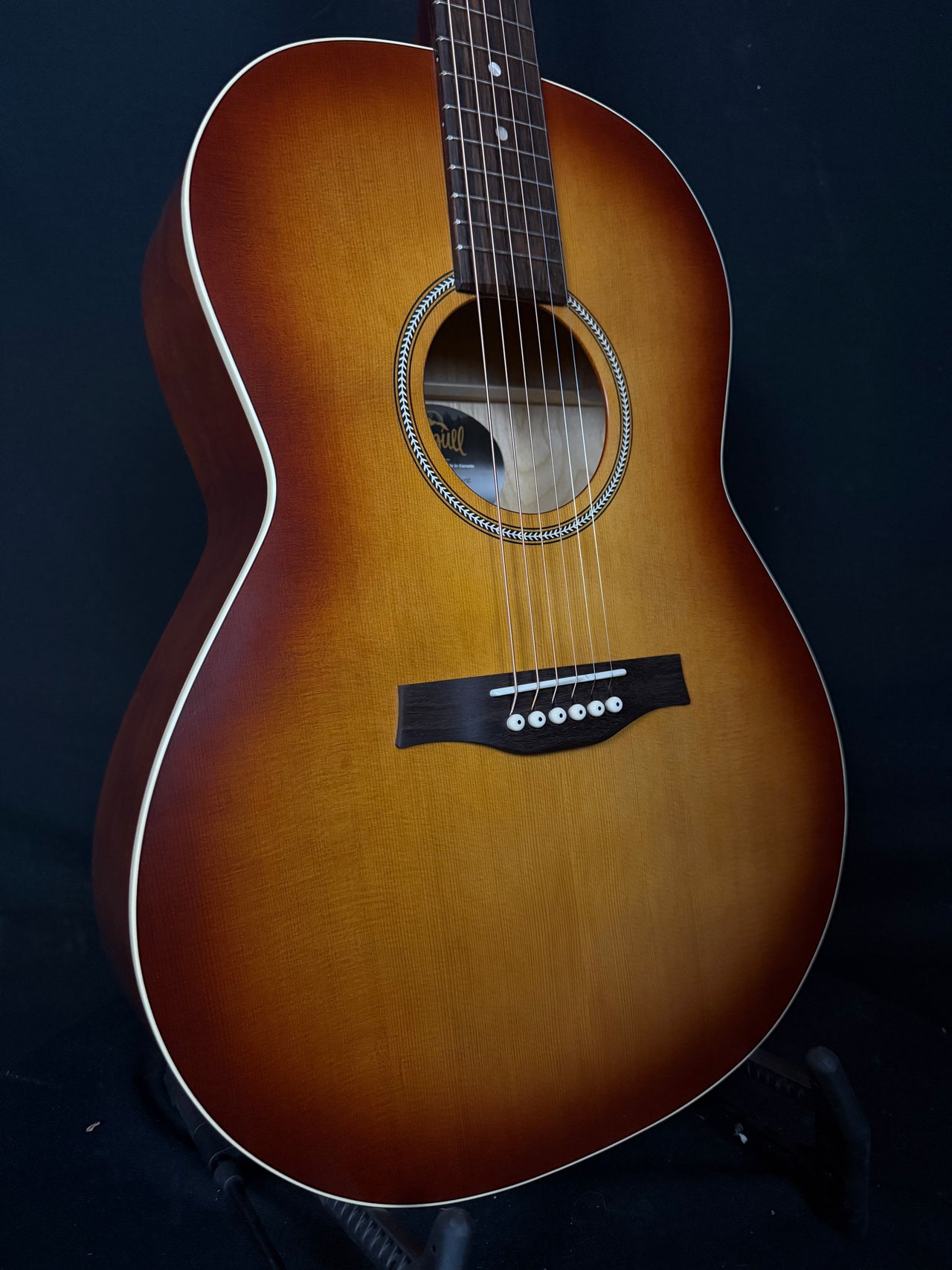 Seagull Entourage Folk Rustic Burst