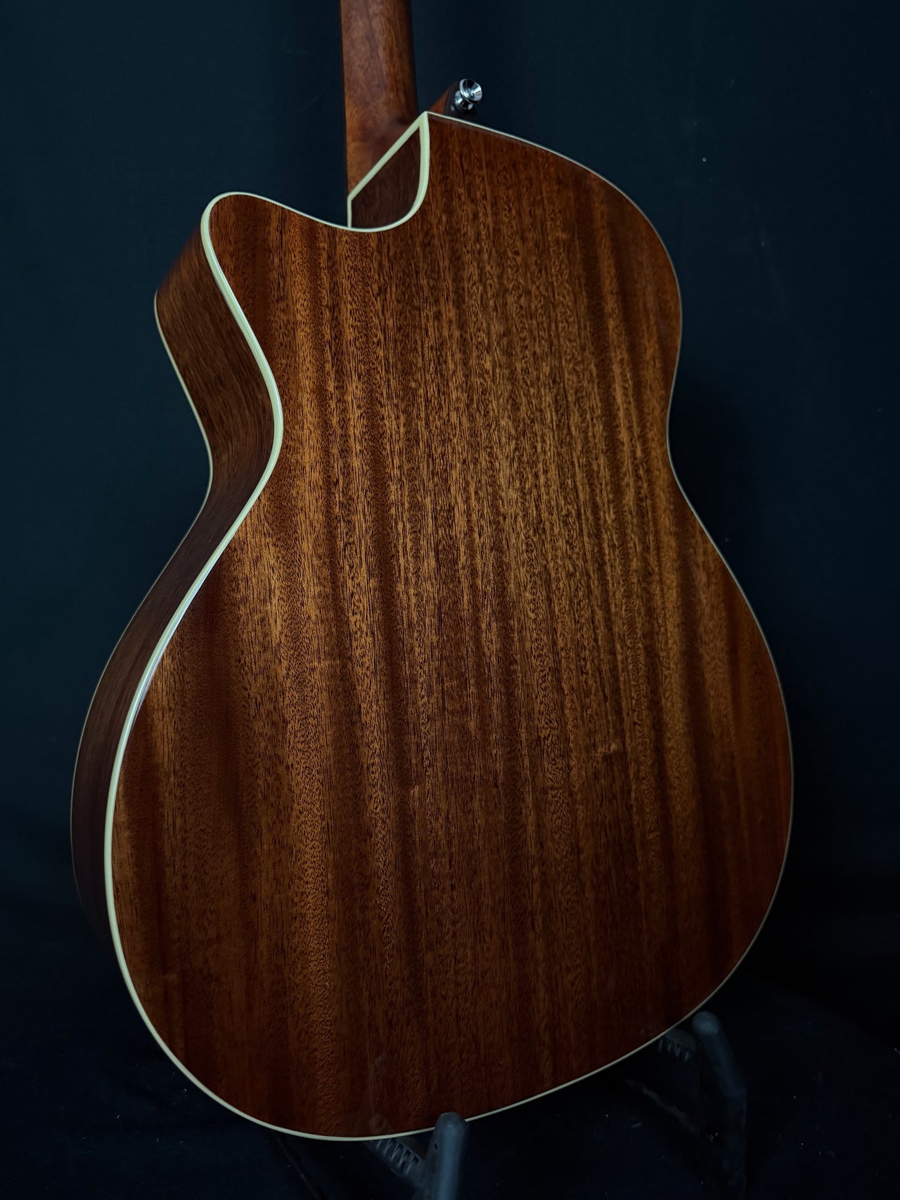 Alvarez MG60ce Shadowburst