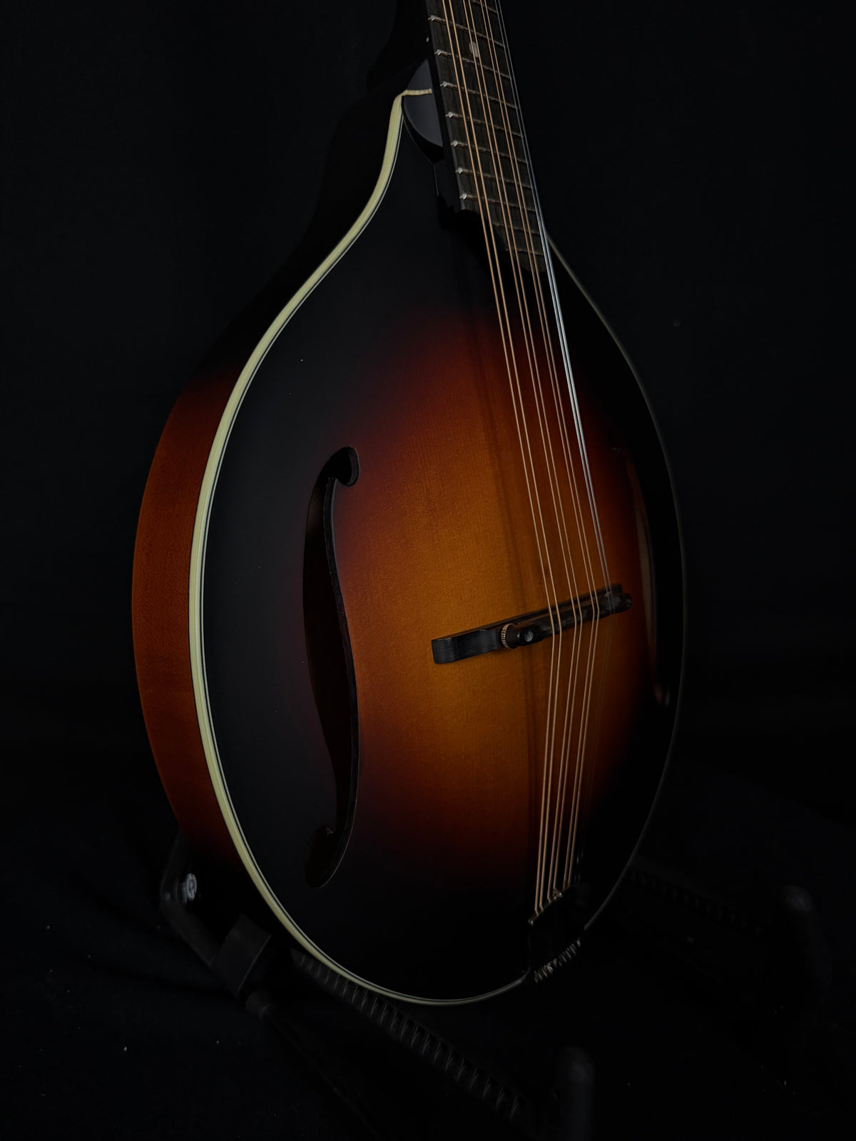 Eastman MDO305E-SB Octave Mandolin