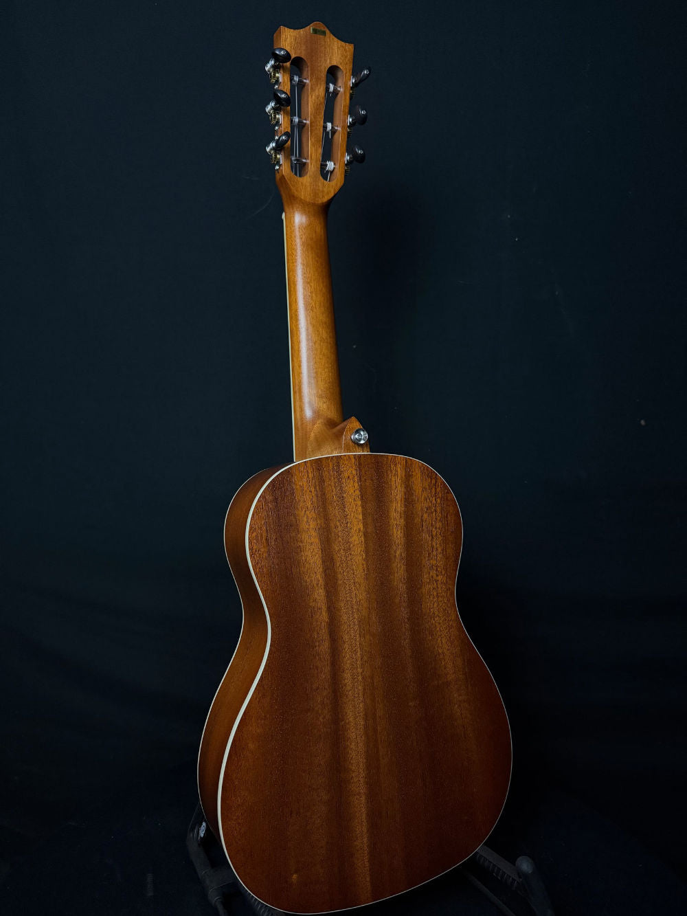 Lanikai MA-G Guitalele back panel