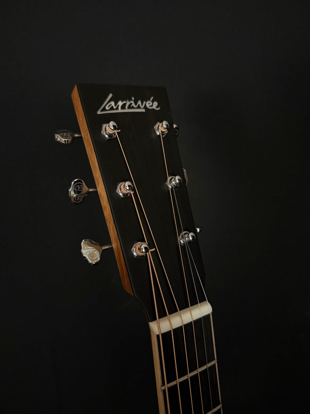 Larrivée OM40 headstock