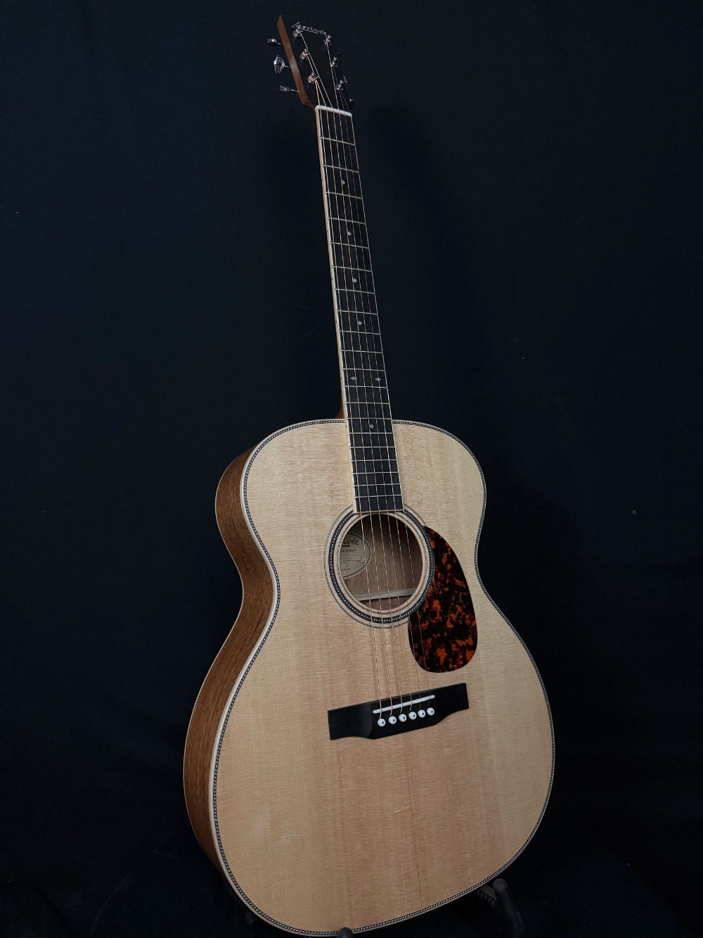 Larrivée OM40