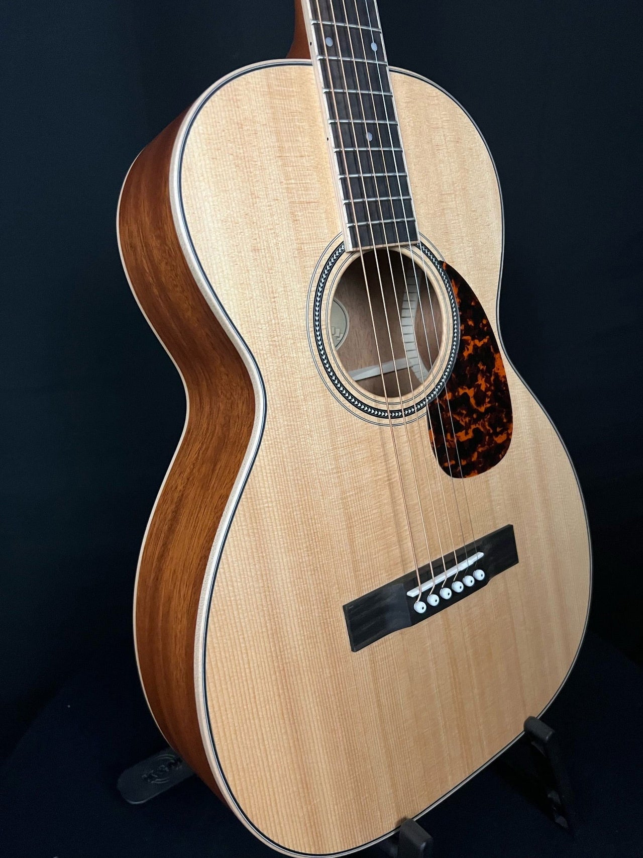 Larrivee 00-3 - Acoustic Corner