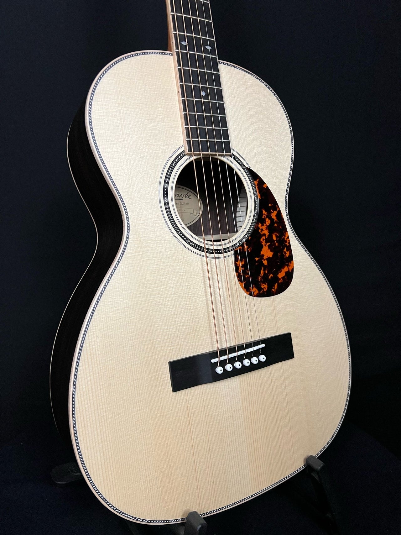 Larrivee 0040R with Moon Spruce top - Acoustic Corner