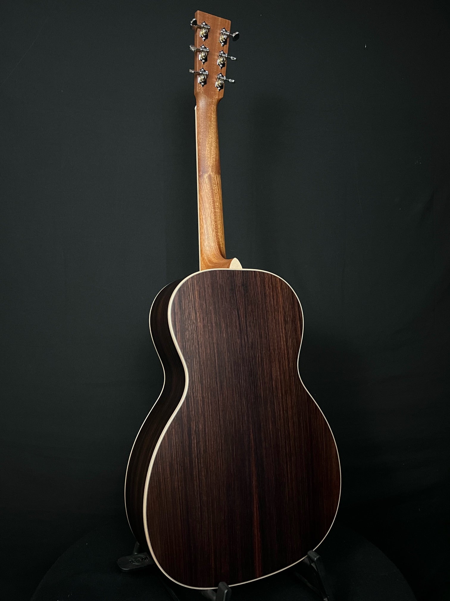 Larrivee 0040R with Moon Spruce top - Acoustic Corner