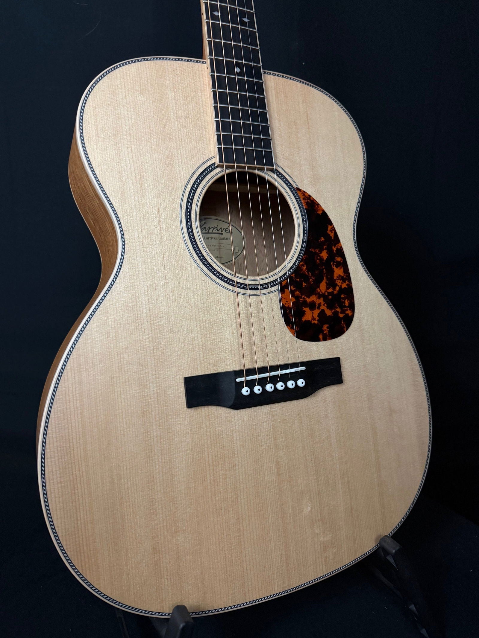 Larrivee OM-40 - Acoustic Corner