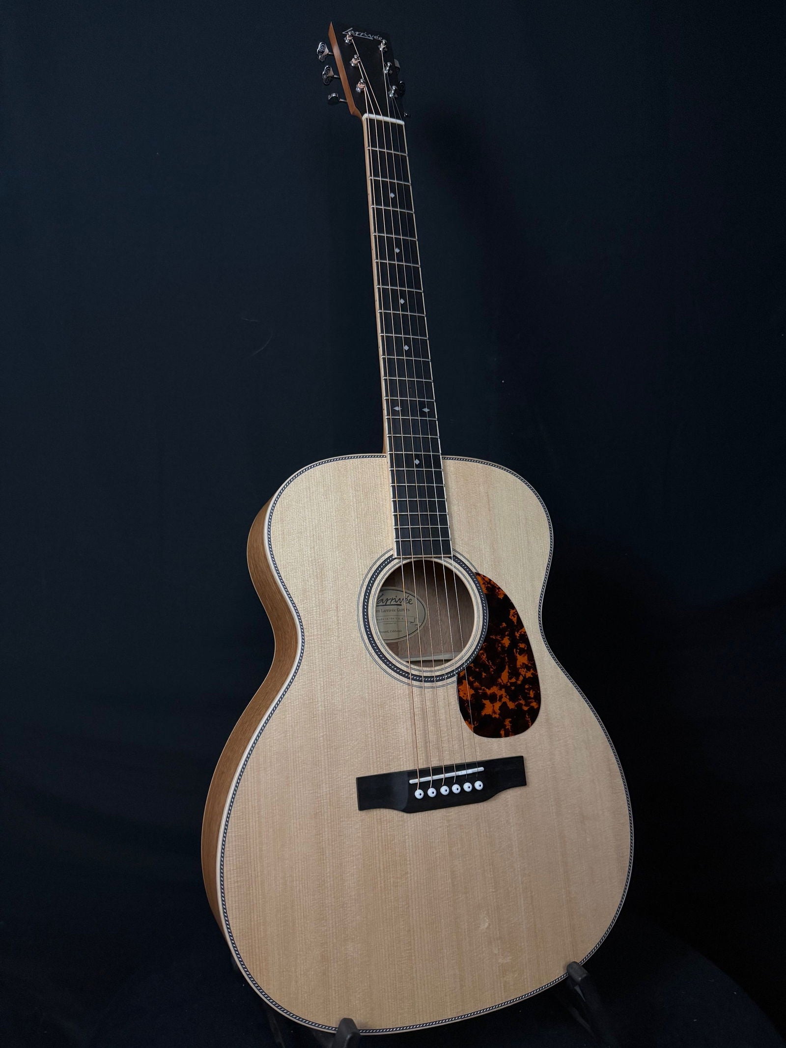 Larrivee OM-40 - Acoustic Corner