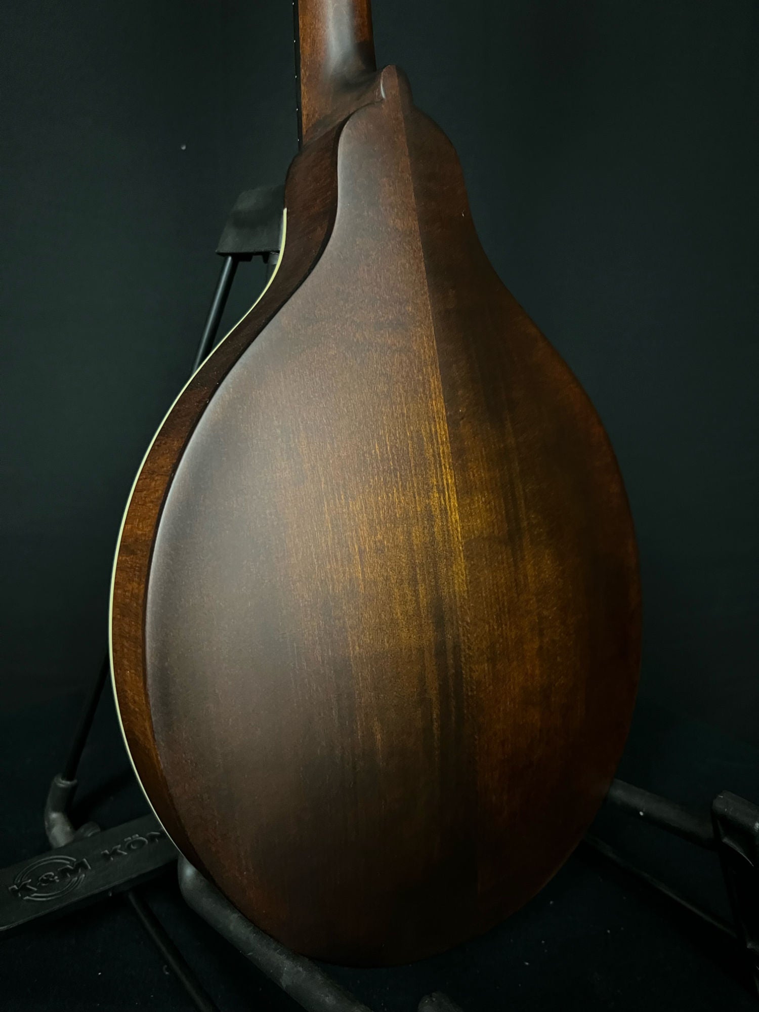 closeup of back of Eastman MD304 A-style mandolin