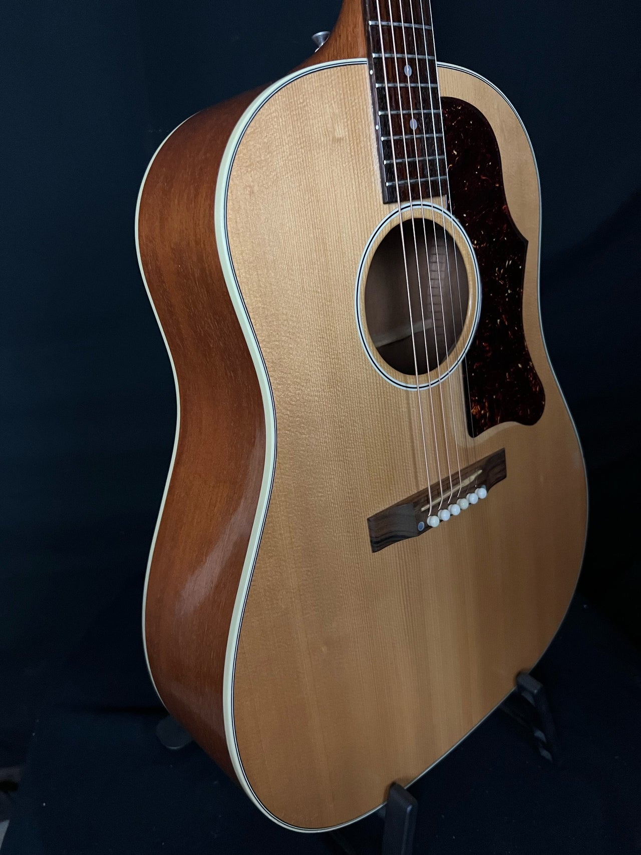 2011 Gibson J-35