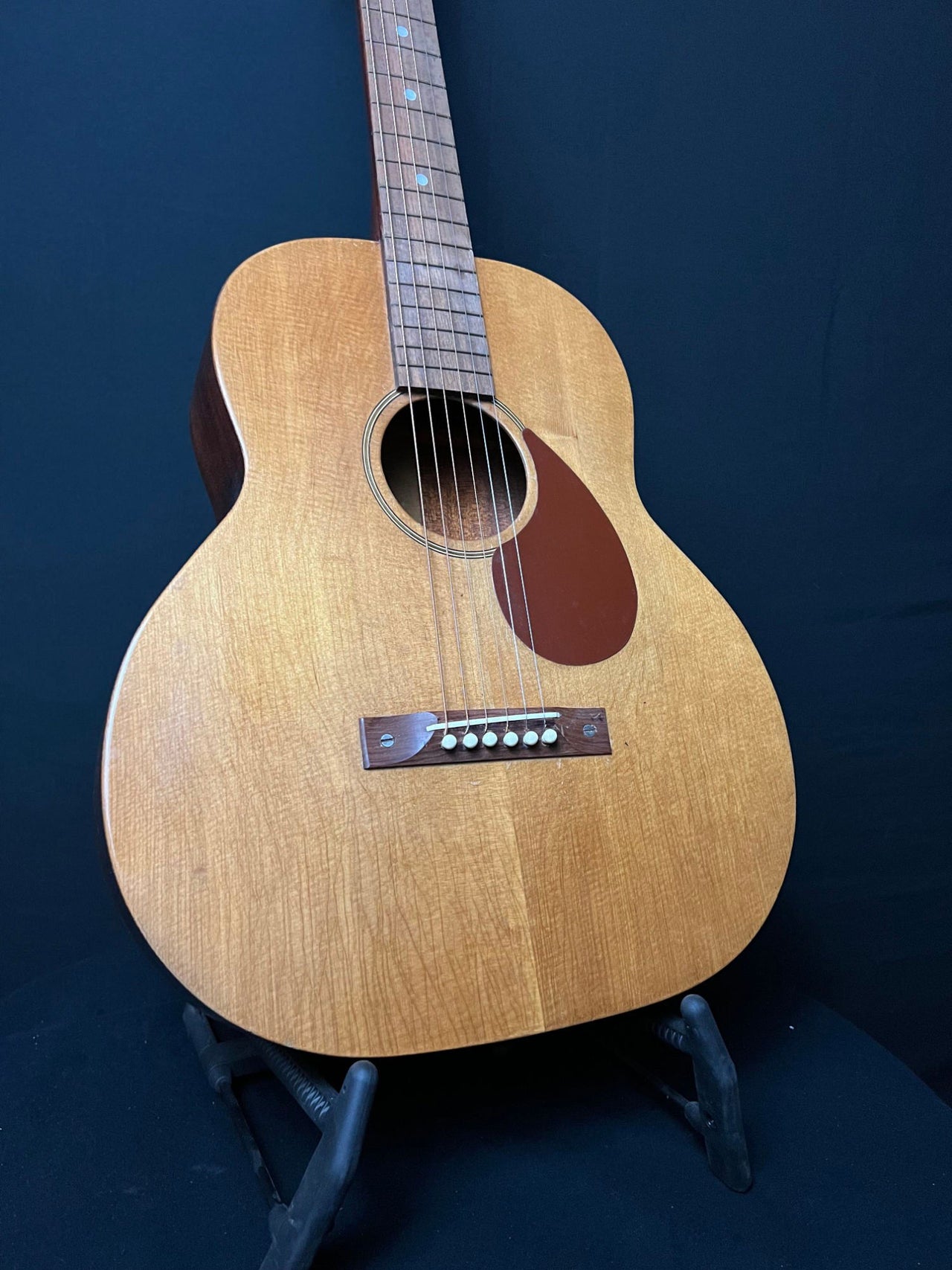 1940's Regal Guitar - Acoustic Corner