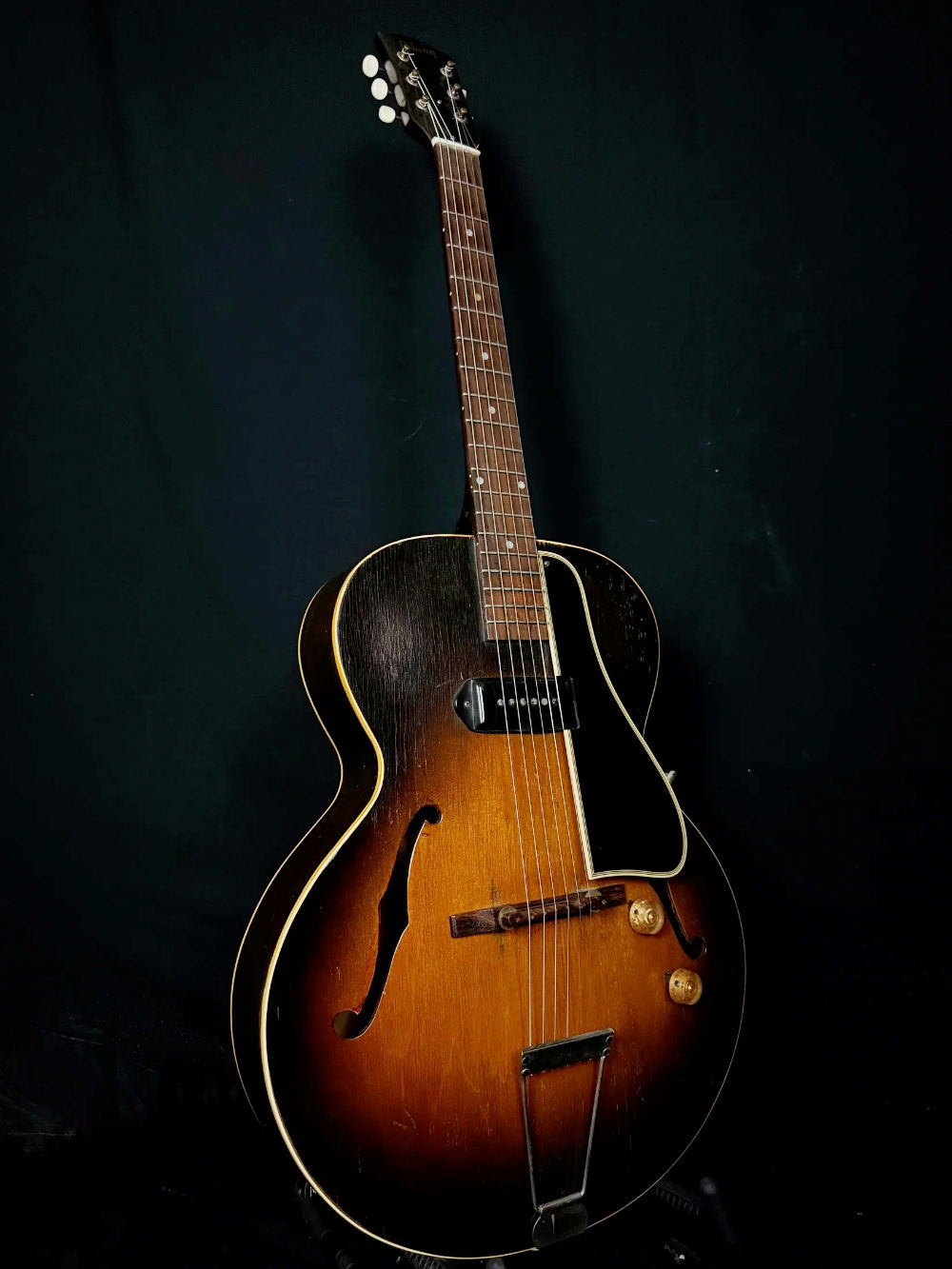 1948-49 Gibson ES125 Archtop Guitar | Acoustic Corner