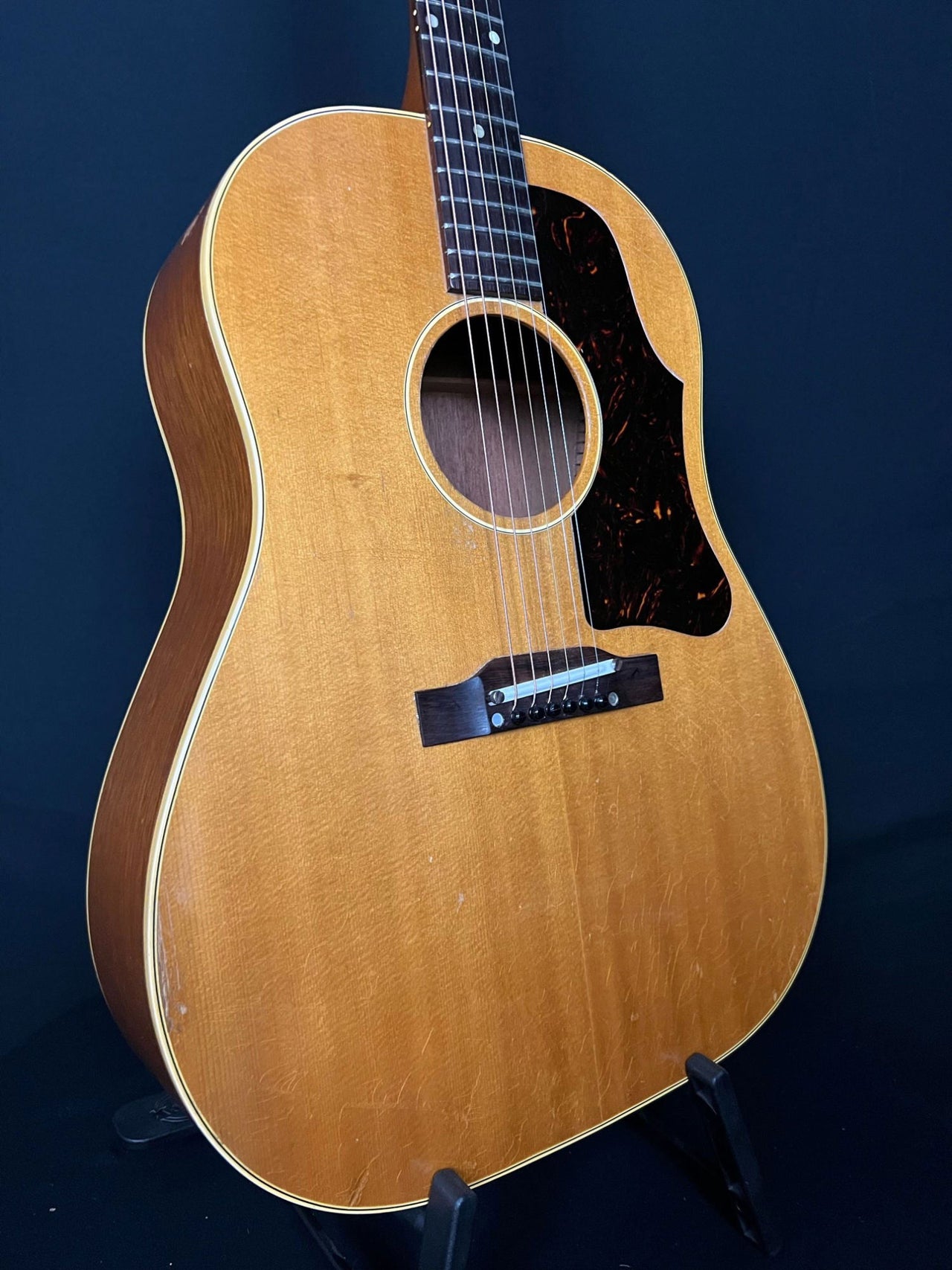 1960 Gibson J-50 ADJ - Acoustic Corner