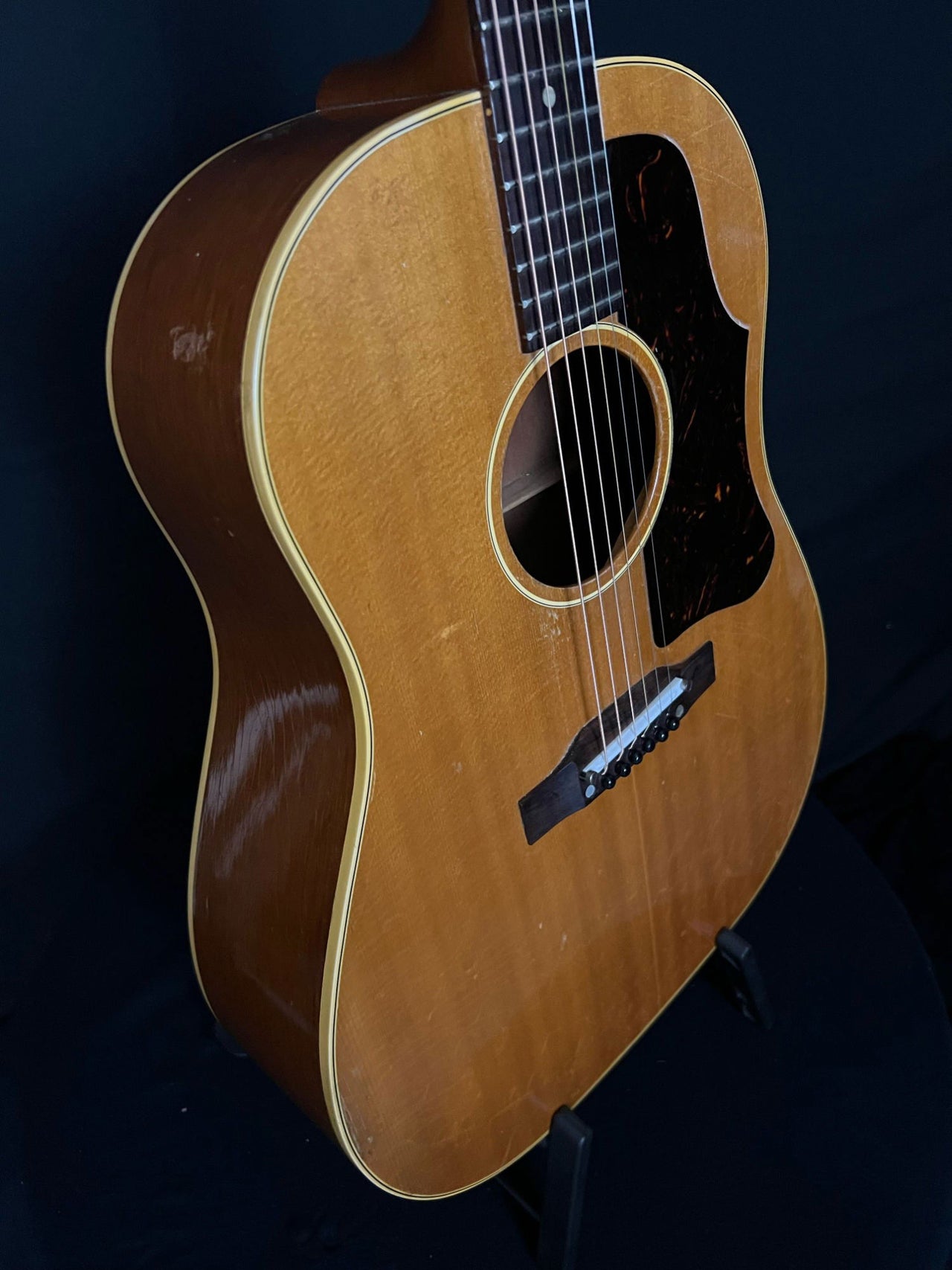 1960 Gibson J-50 ADJ - Acoustic Corner