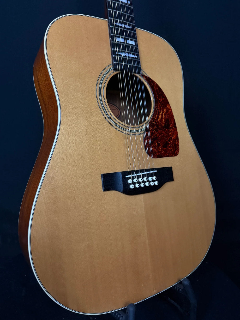 1986-87 Gibson Nouveau NV12