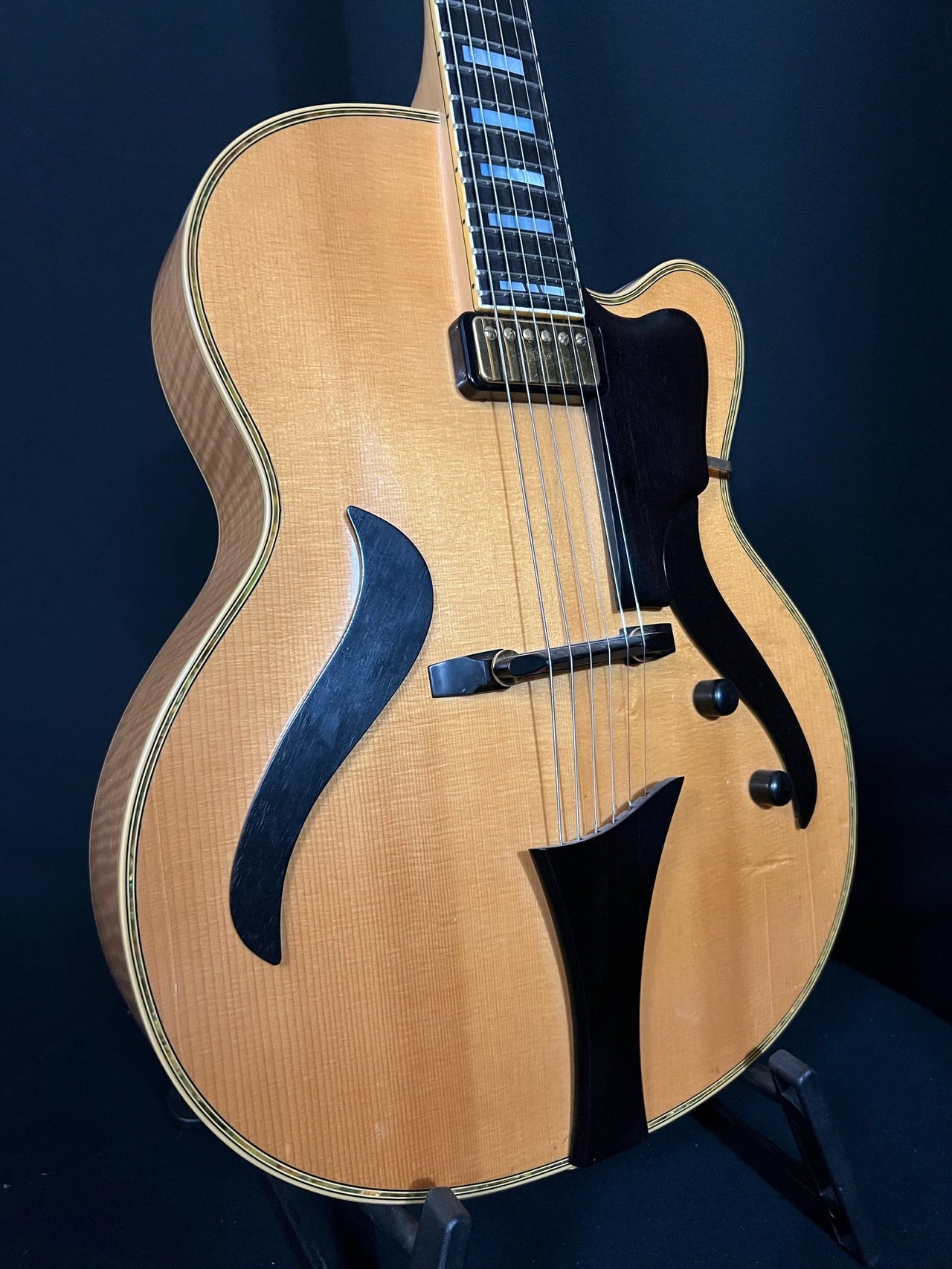 2000 Hofner Jazzica Custom - Acoustic Corner