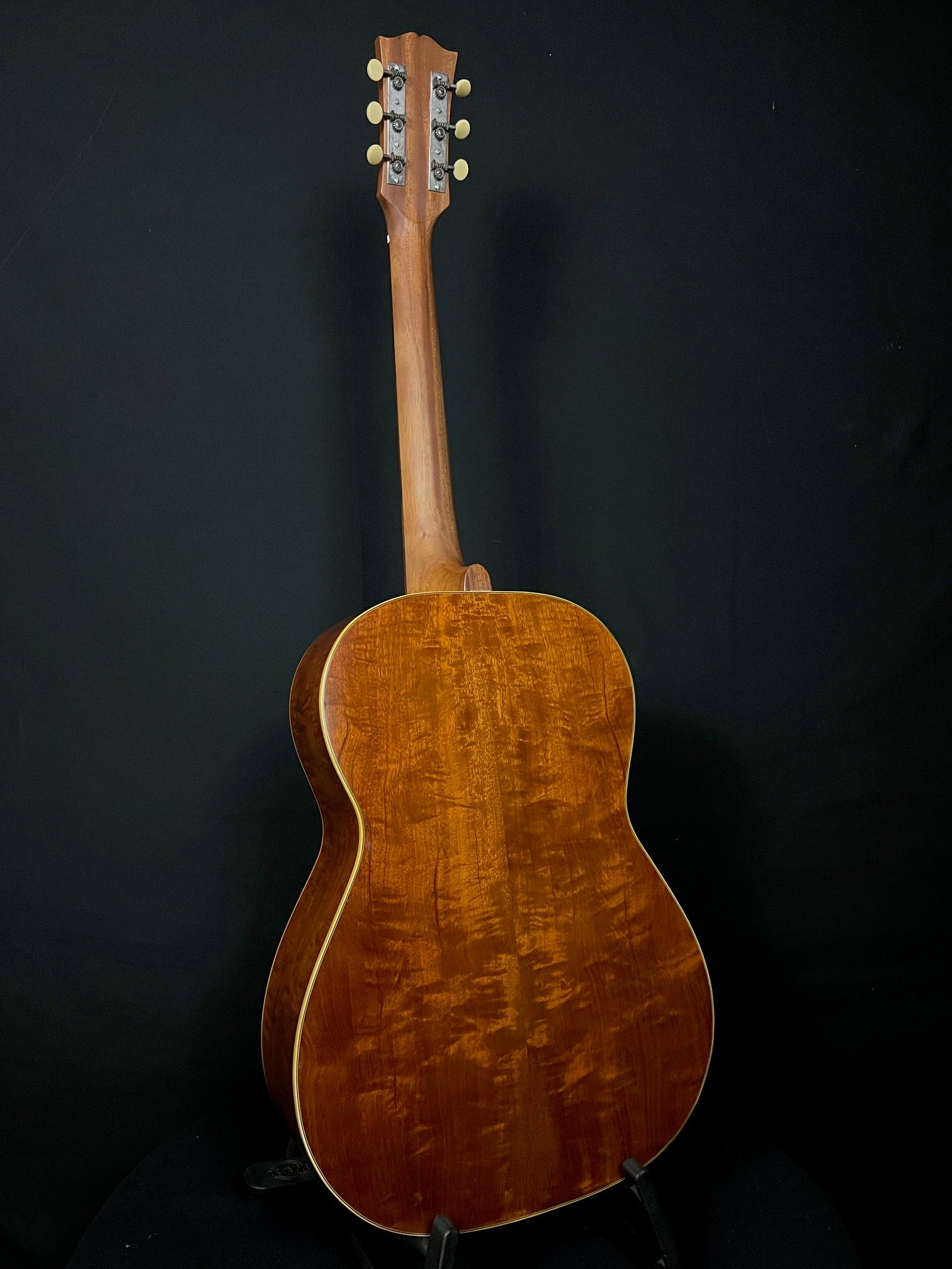 2011 Larry Brown LG copy - Acoustic Corner