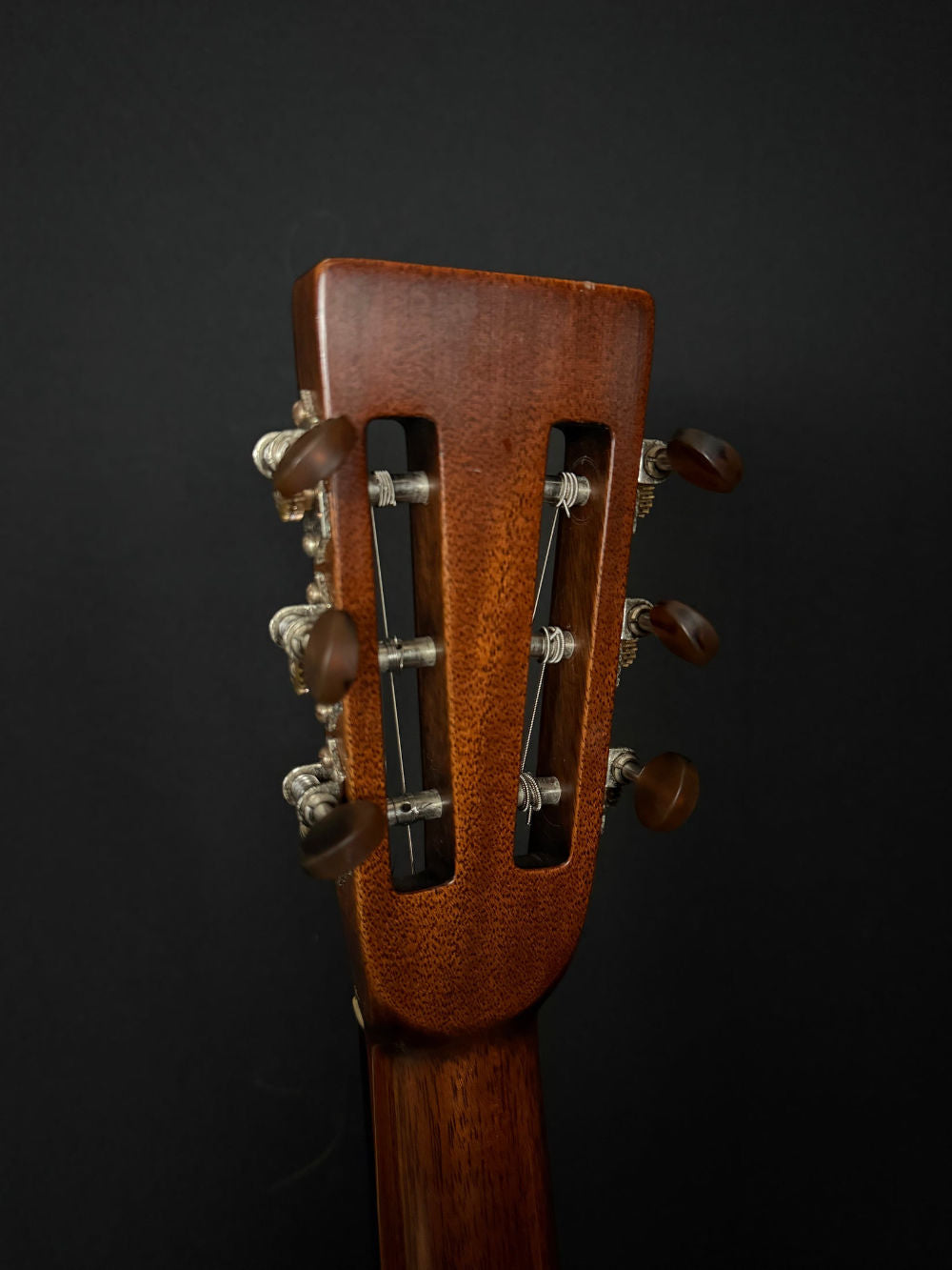 2019 Thompson D-SMA Acoustic Guitar tuners