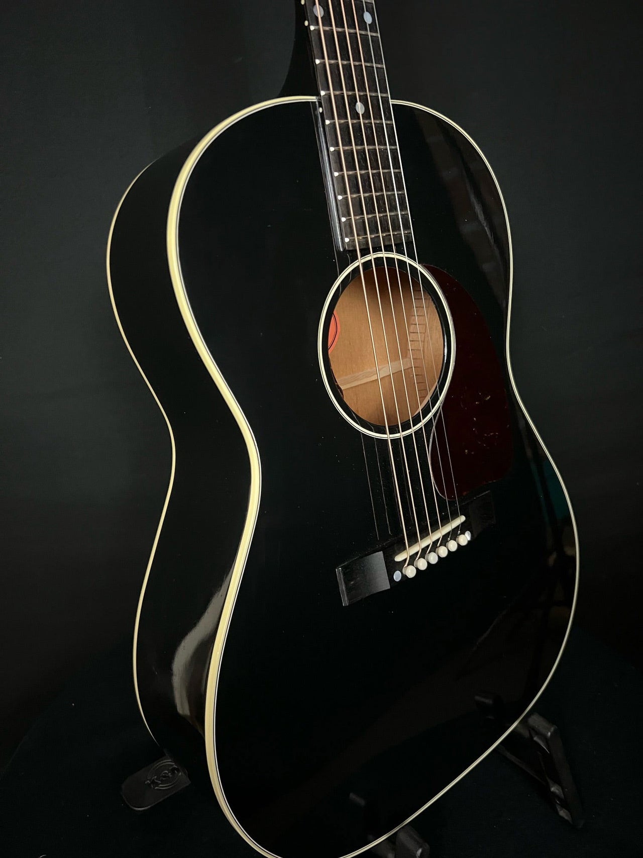 2023 Gibson Custom Shop 1950's LG-2 - Acoustic Corner