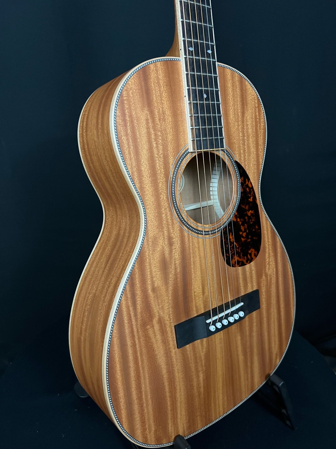 2024 Larrivee 00-40 Mahogany top