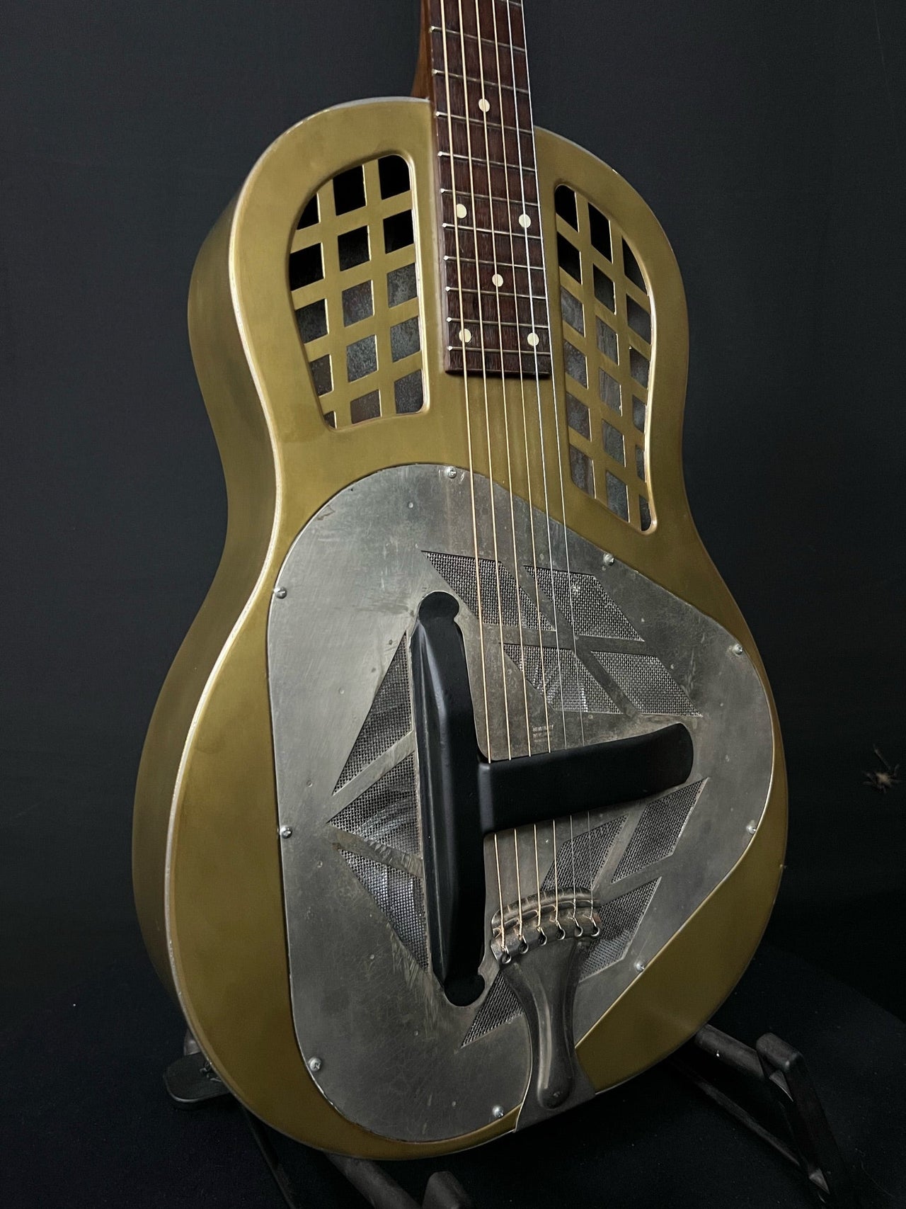 Circa 1942 National Tricone Roundneck - Acoustic Corner