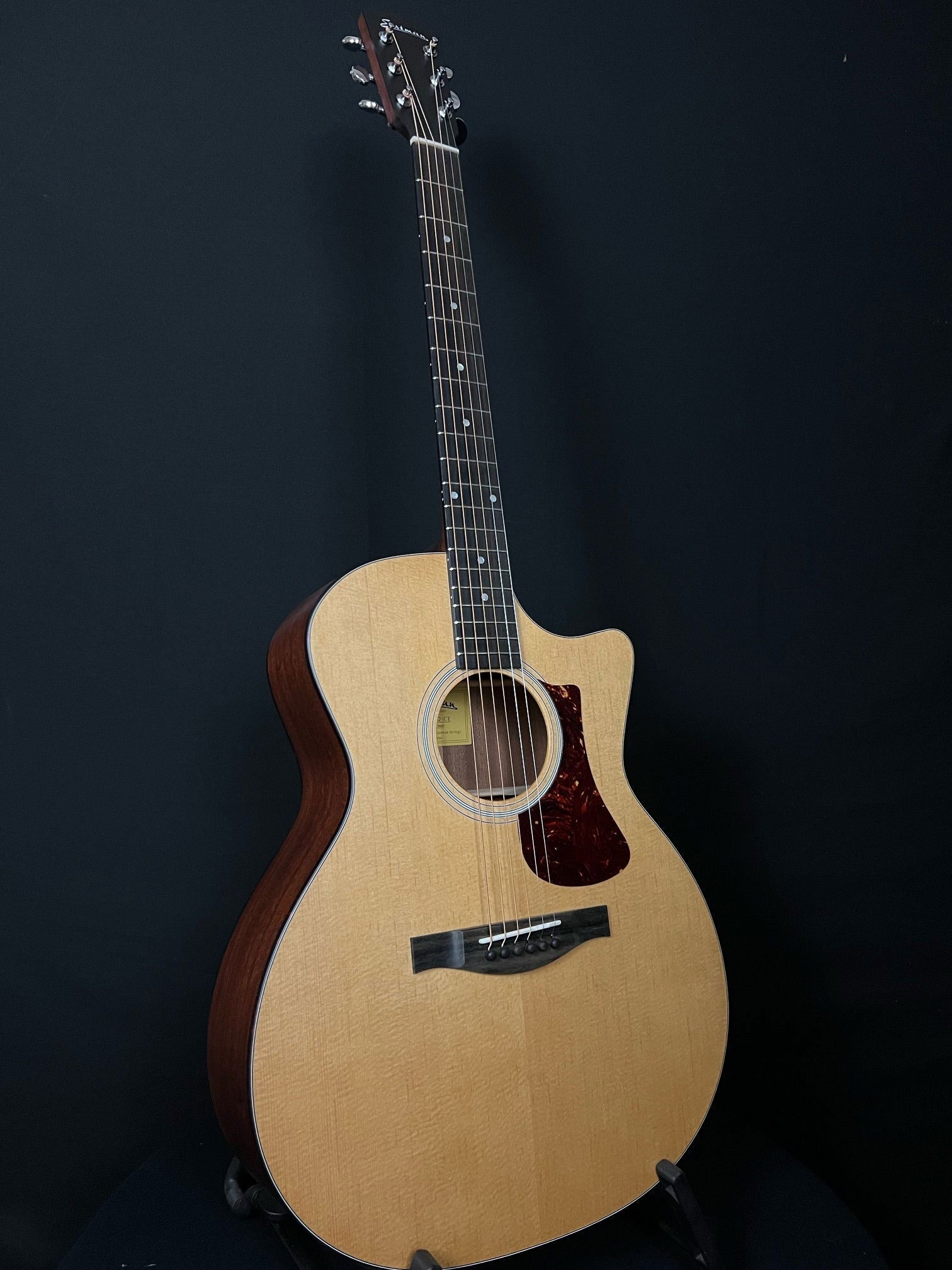 Eastman AC122-1CE - Acoustic Corner
