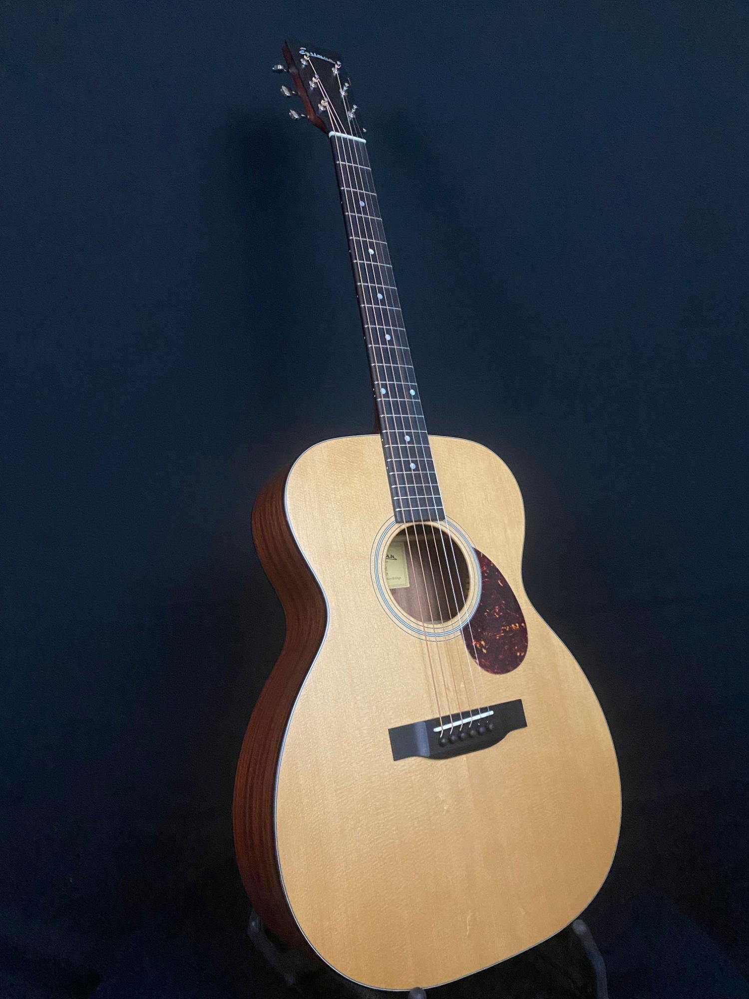Eastman E1OM Sitka Spruce/Sapele - Acoustic Corner