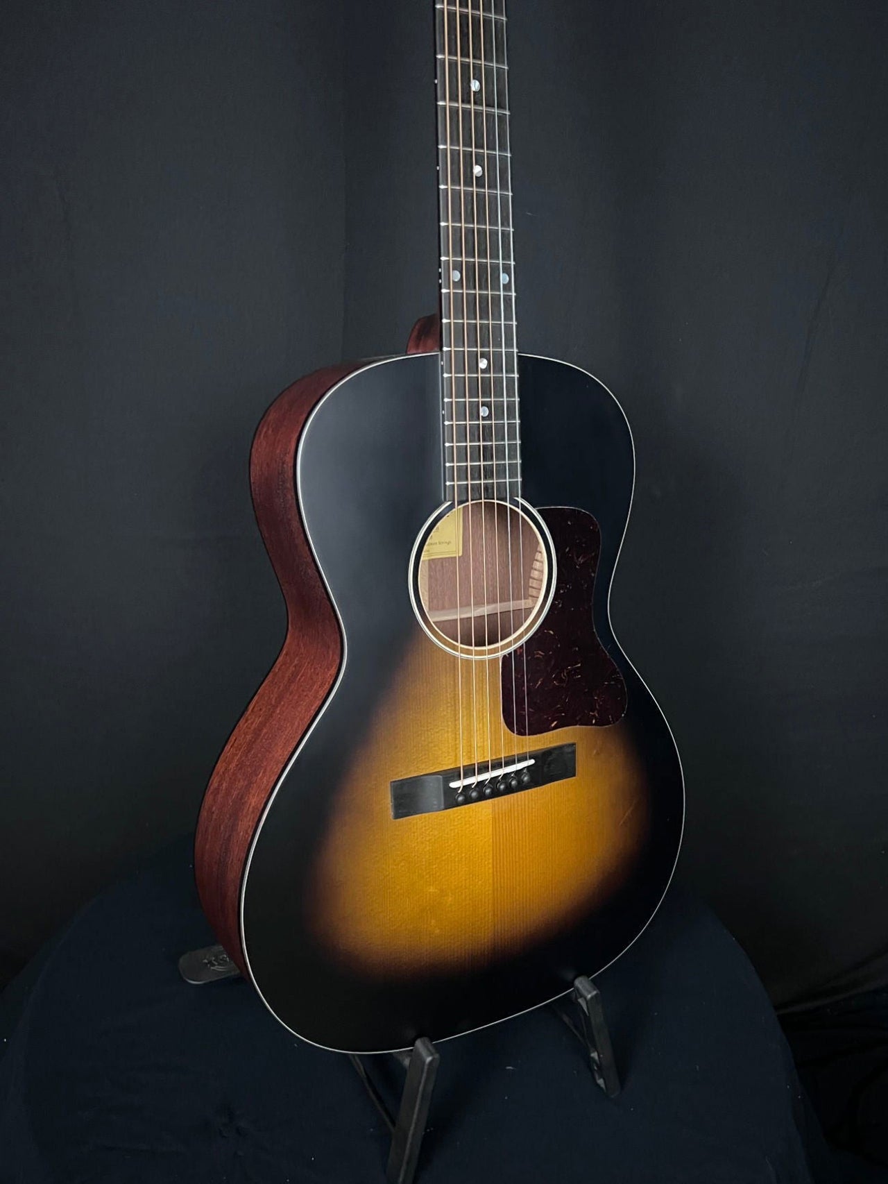 Eastman E1OOSS-SB Acoustic Guitar - Acoustic Corner