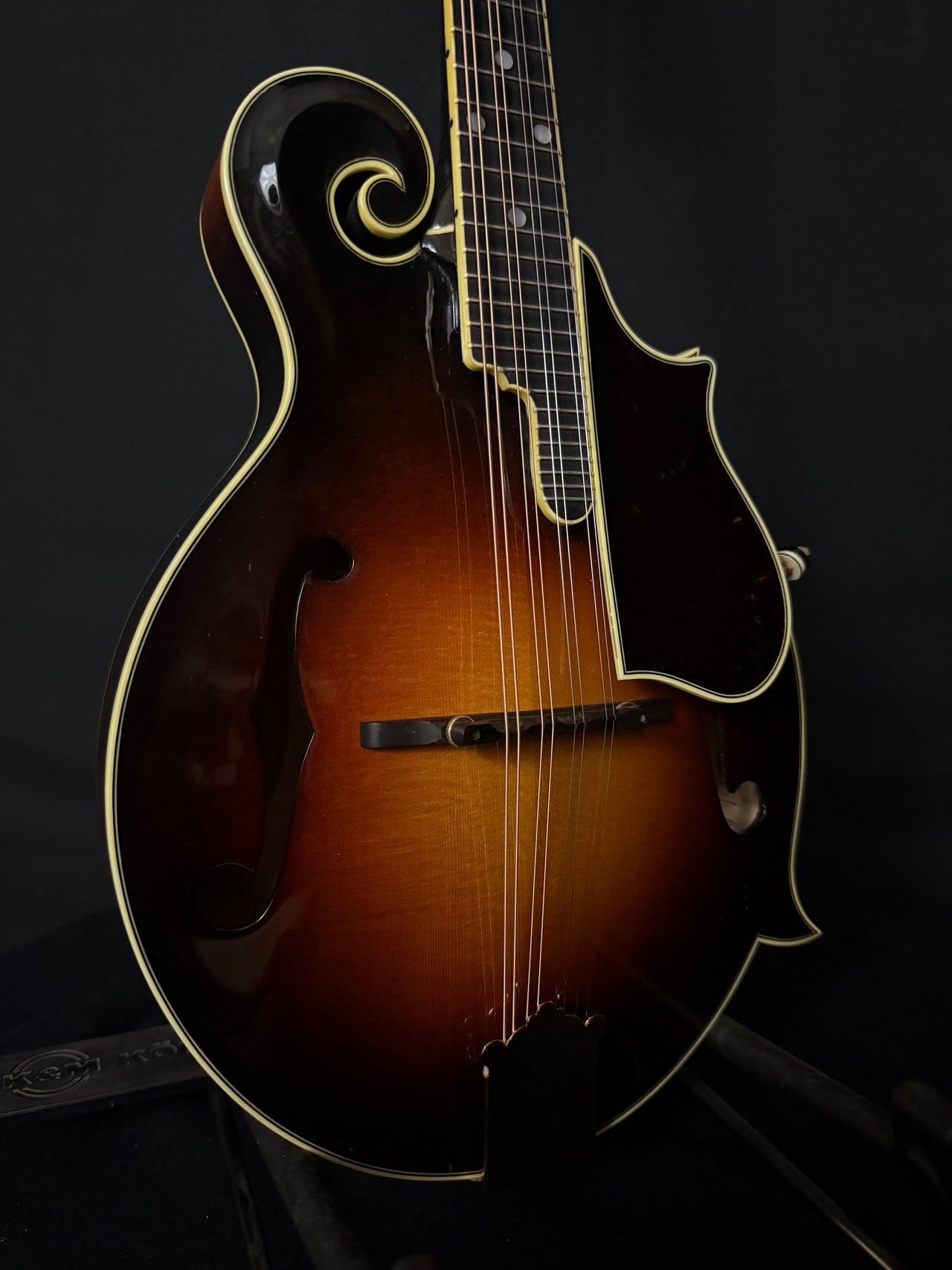 1994 Gibson F-5L signed by Phil Brug