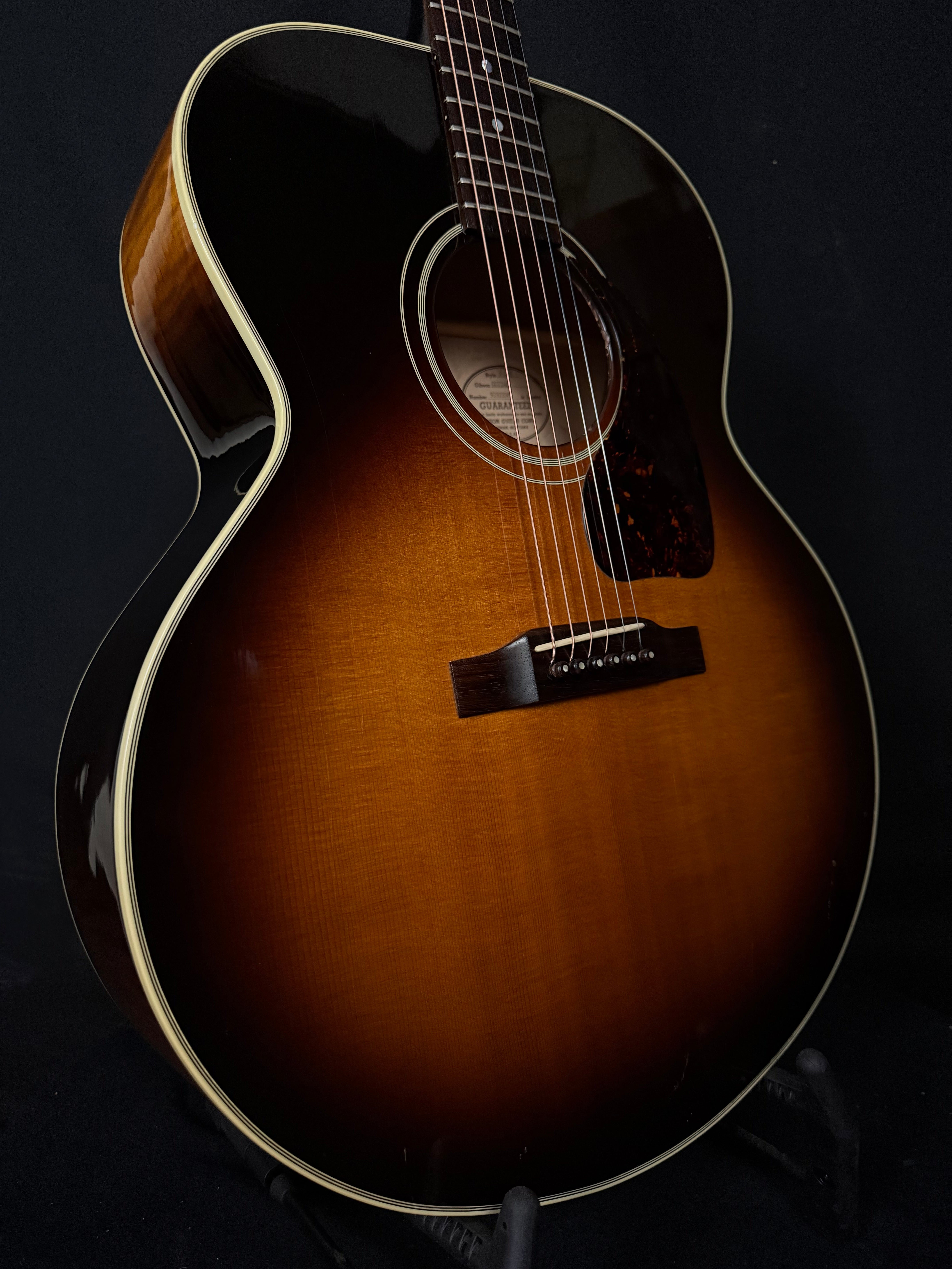 New and Vintage Guitars | Acoustic Corner