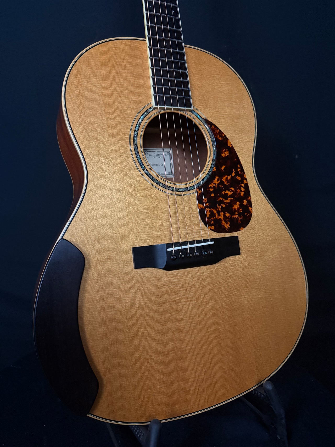2004 Larriveé L-05