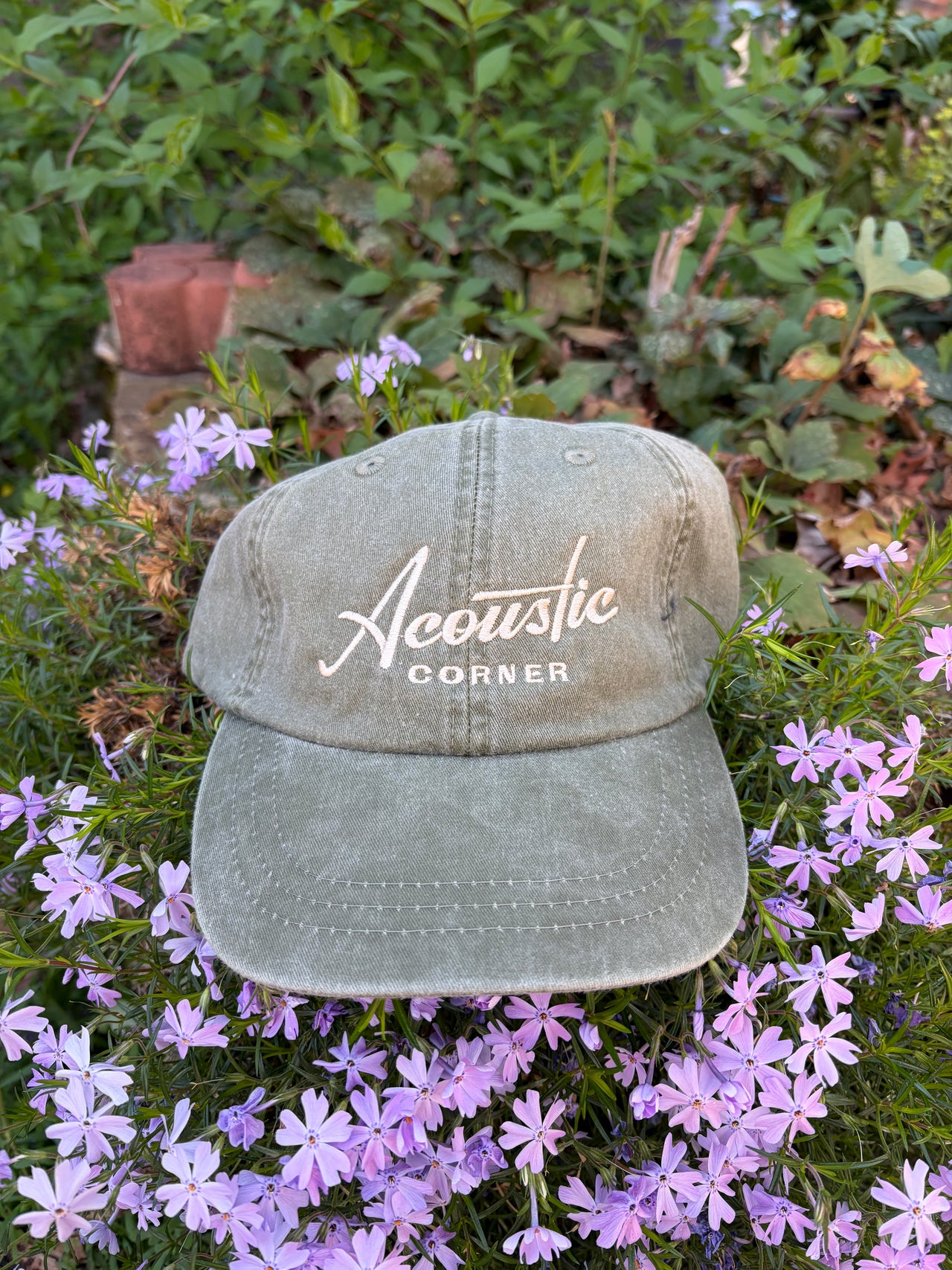 Acoustic Corner Embroidered "Dad" Hat
