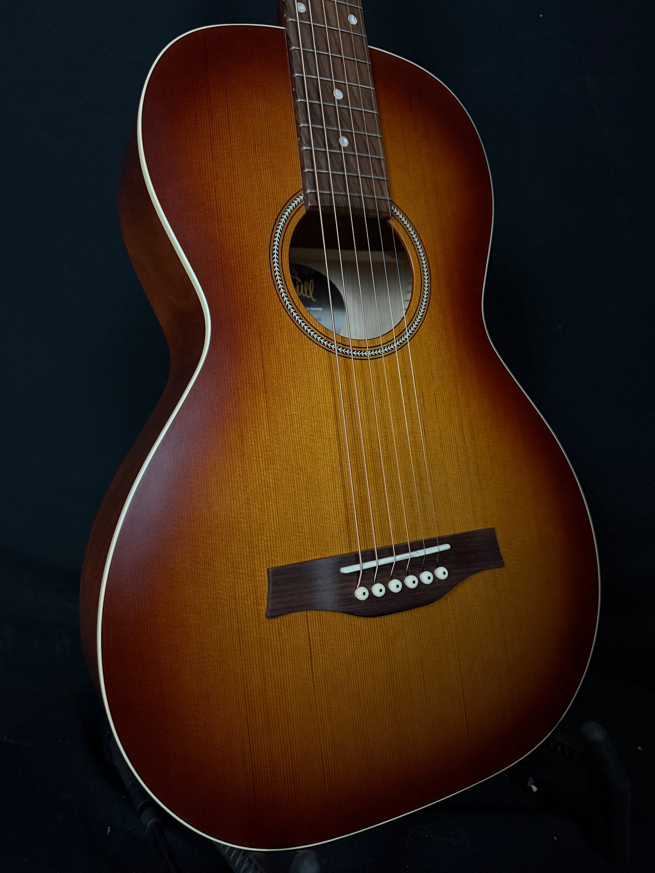 Seagull Entourage Grand Rustic Burst