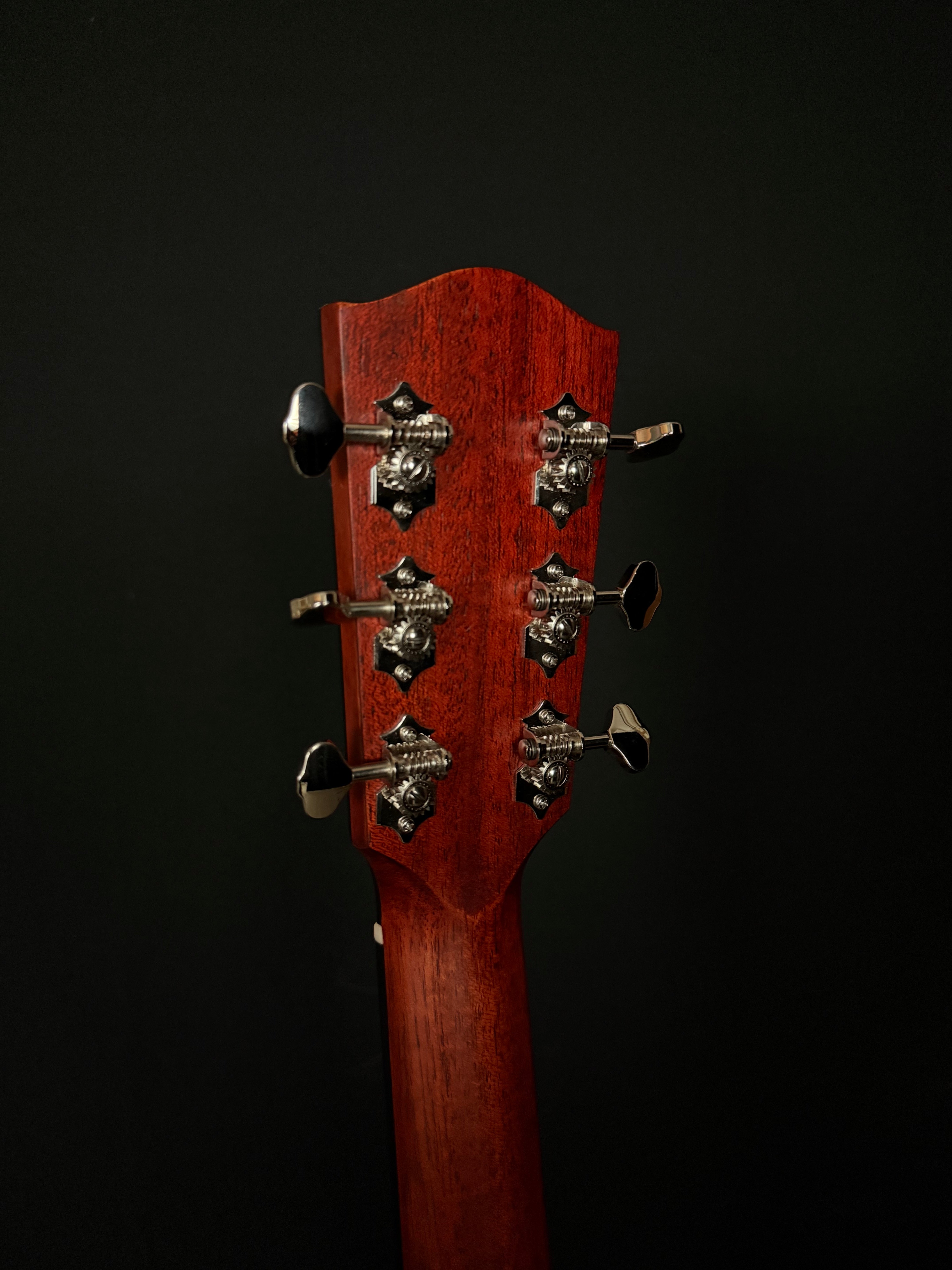 Eastman E1SS-SB Sitka Spruce Top Acoustic Guitar | Acoustic Corner