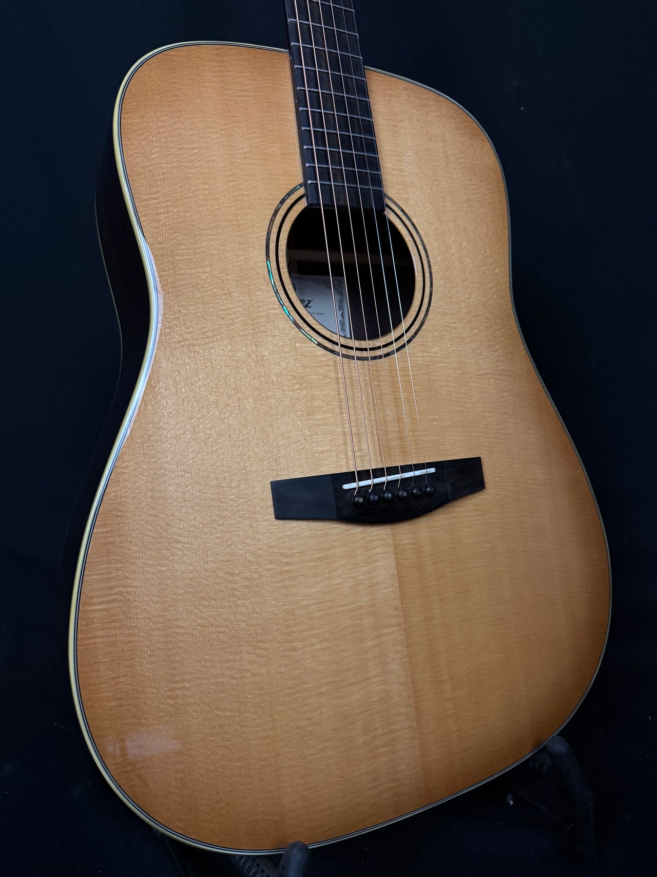 Alvarez Laureate LD70e Dreadnought