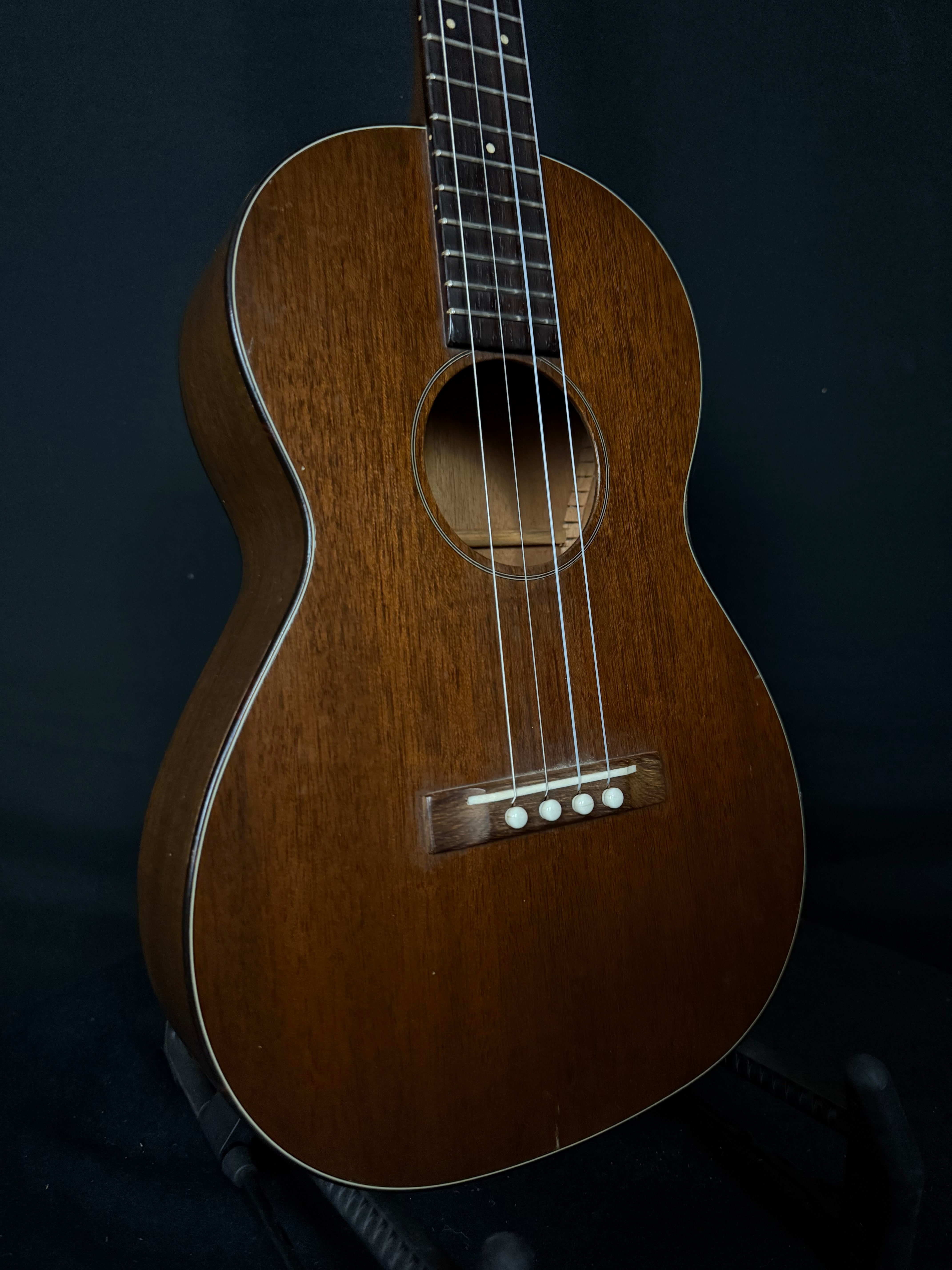 New and Vintage Guitars | Acoustic Corner