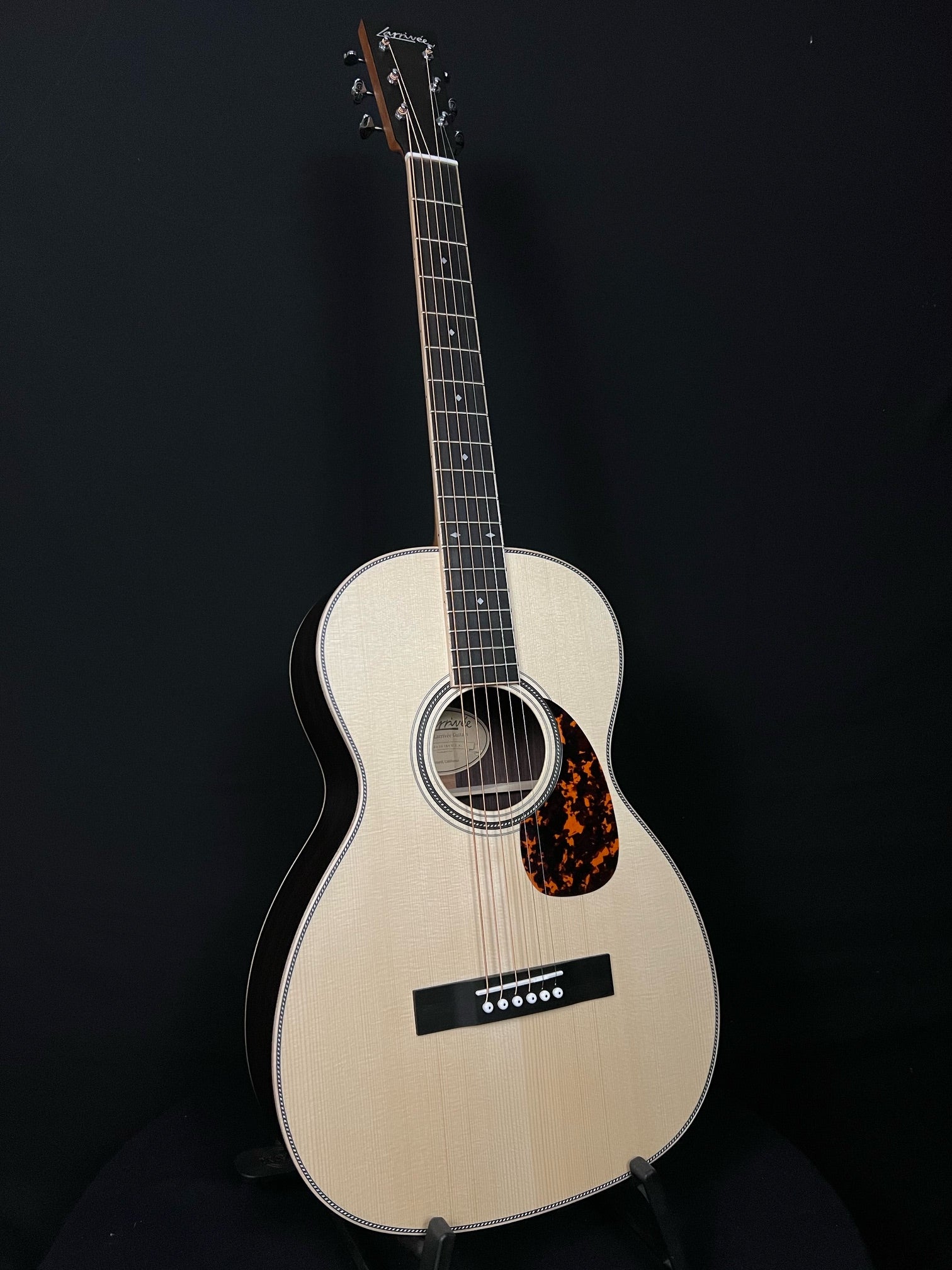 Larrivee 0040R with Moon Spruce top - Acoustic Corner