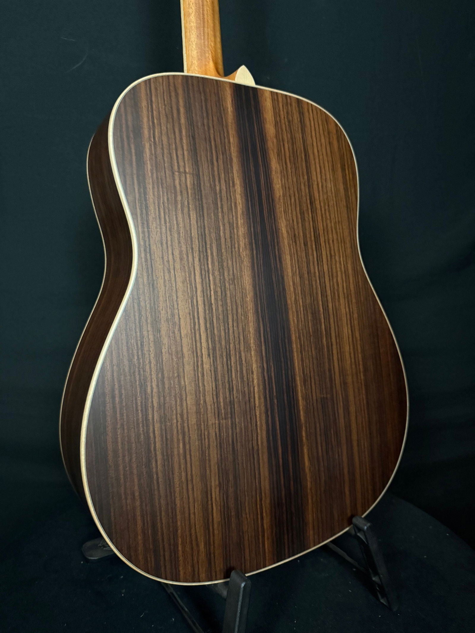Larrivee D40R - Acoustic Corner