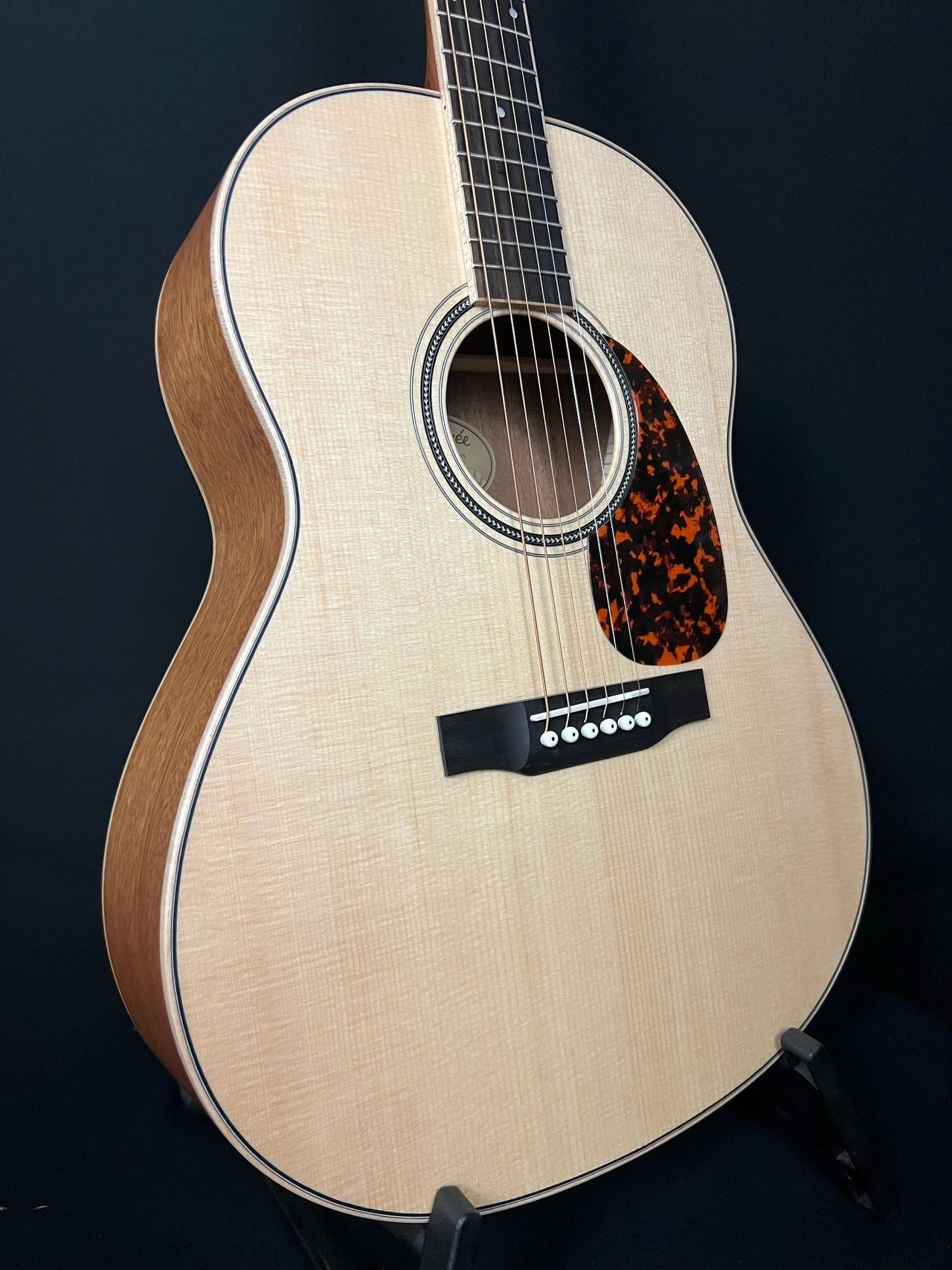 Larrivee L-03 - Acoustic Corner