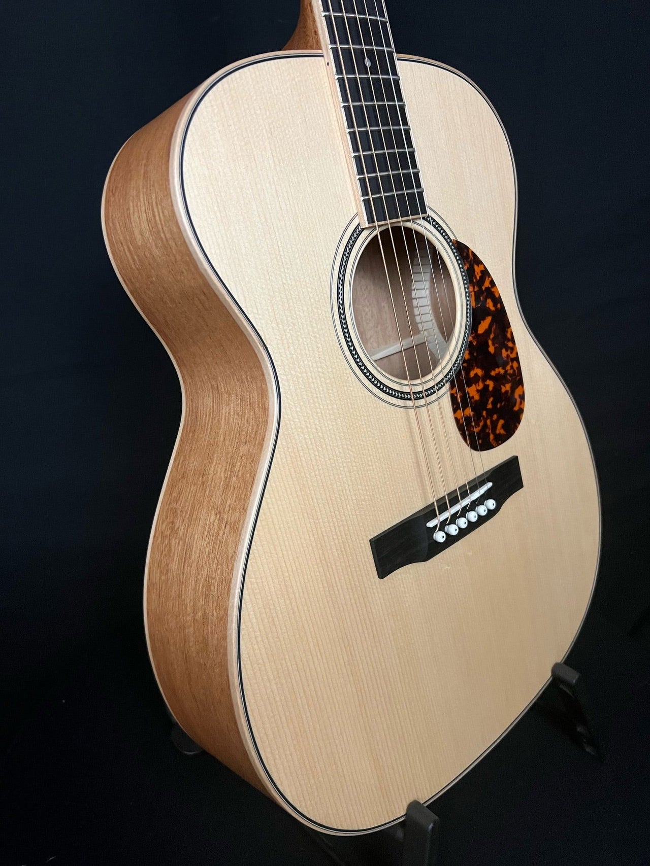 Larrivee OM-03 - Acoustic Corner