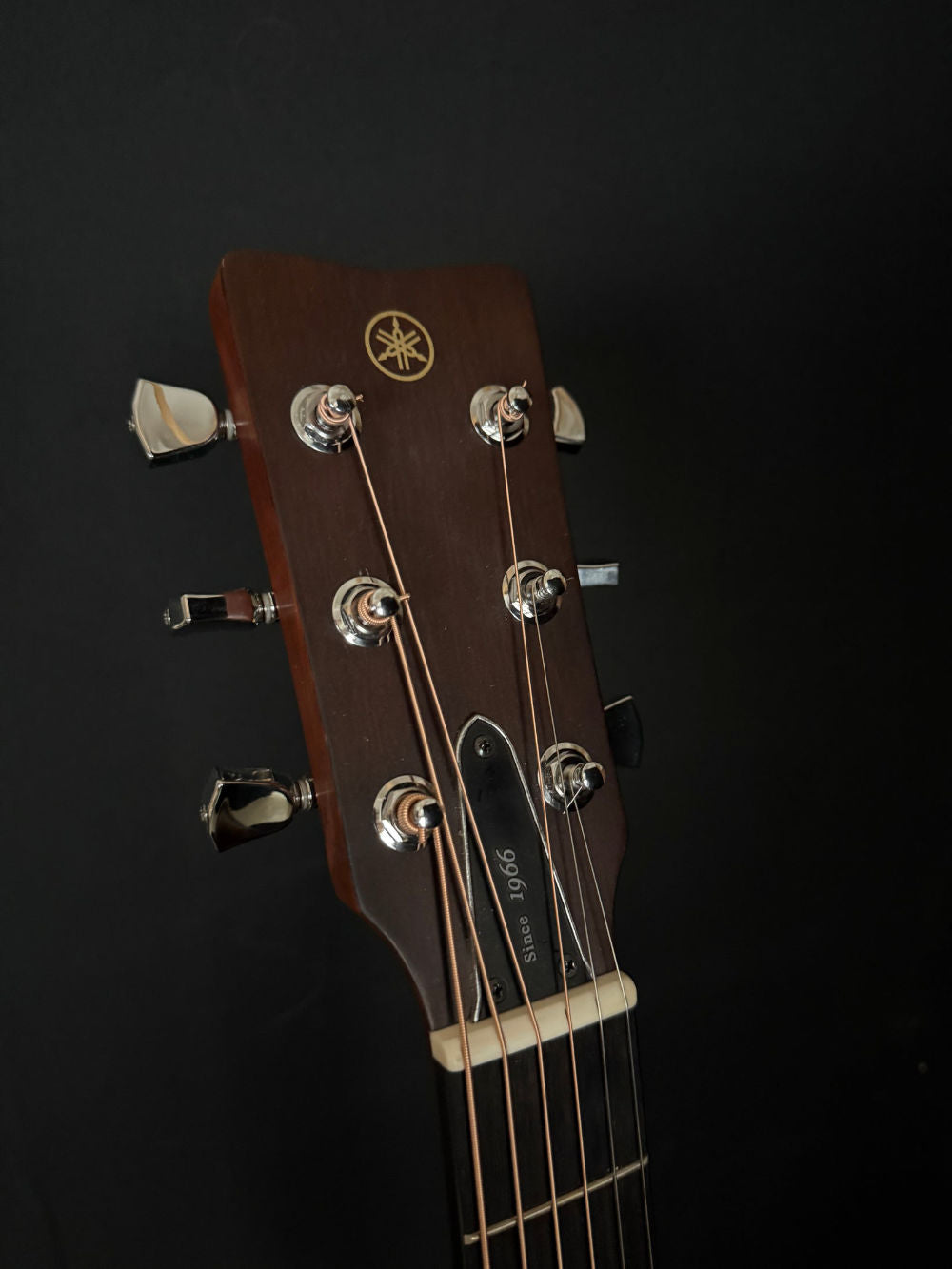 Yamaha FG5 Red Label Reissue acoustic guitar headstock with Yamaha logo